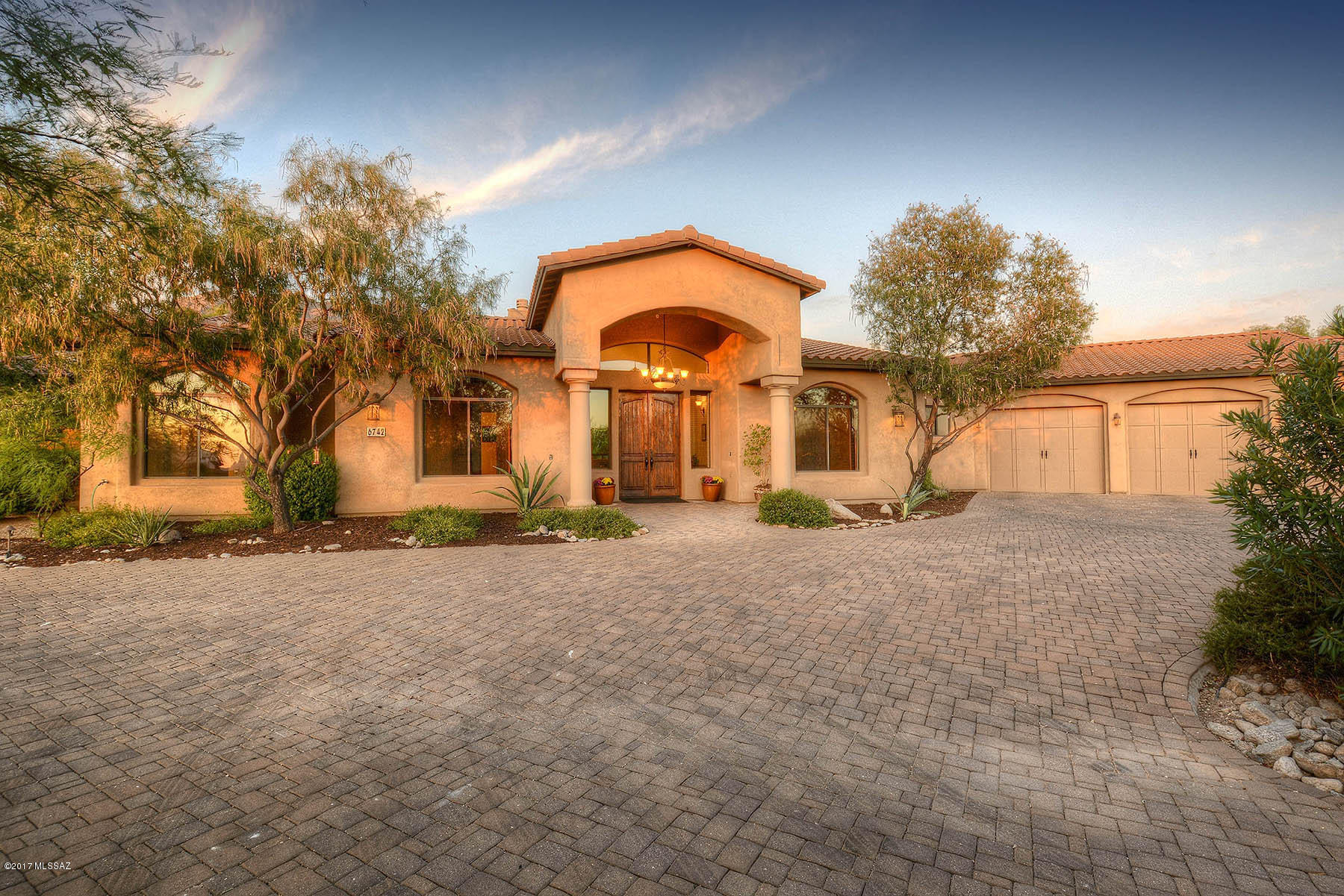 Los Cielos (1-7) - Residential