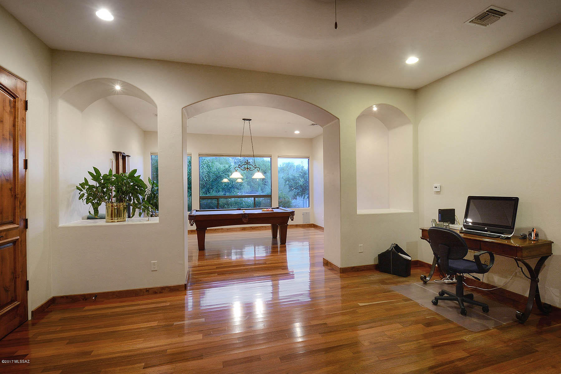 Los Cielos (1-7) - Residential