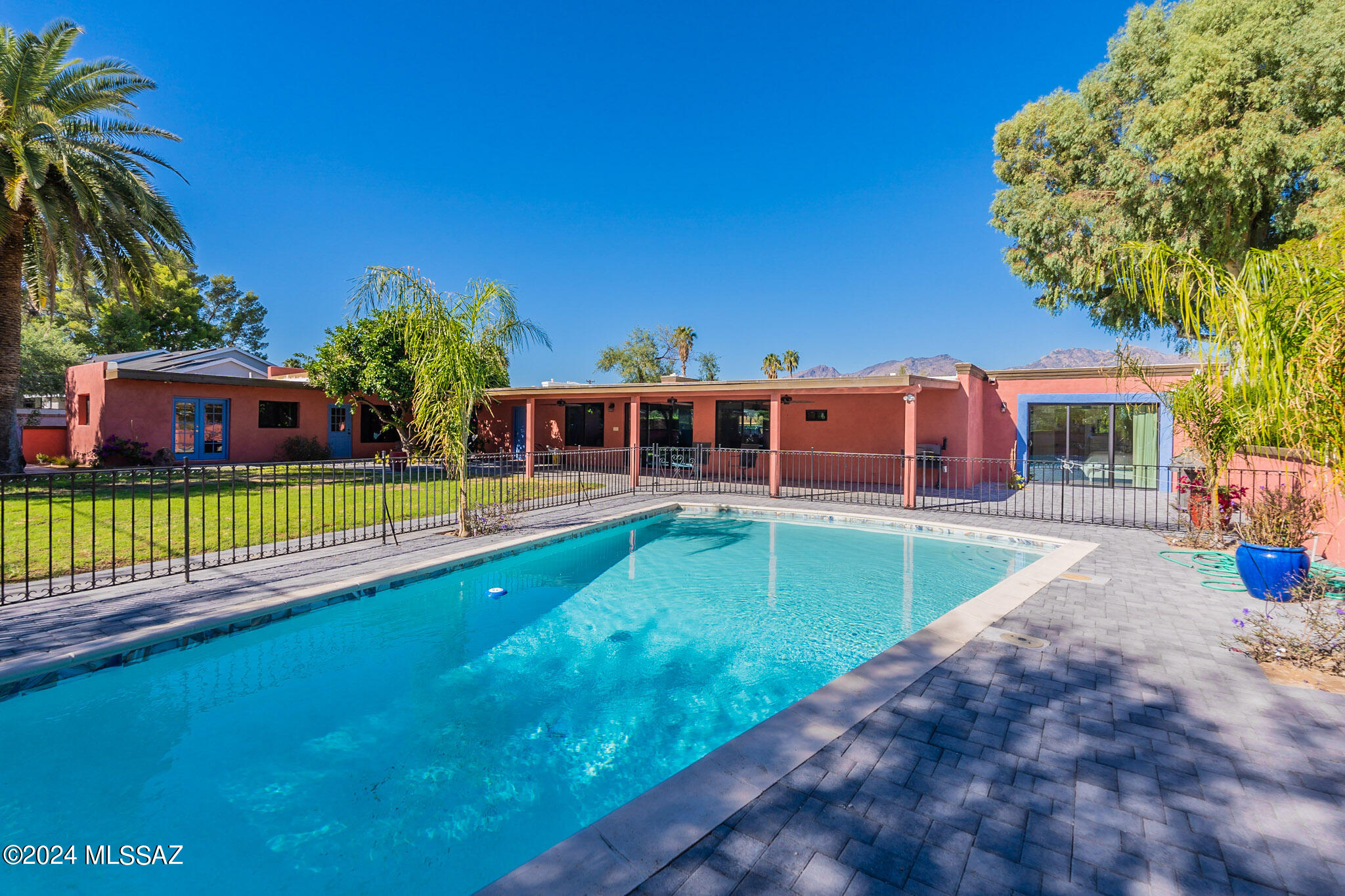 Country Club Estates NO. 1 - Residential