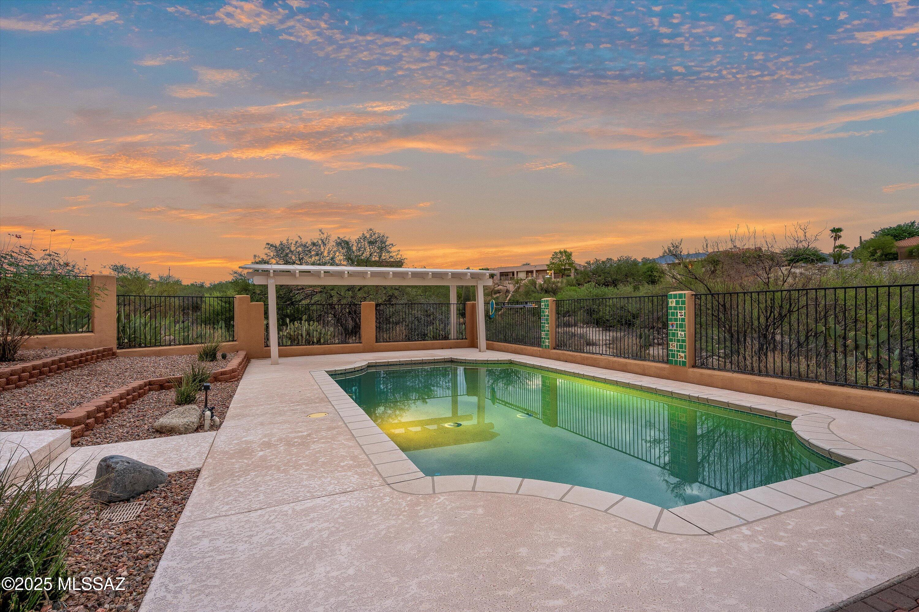 Monte Del Oro (1-187) - Residential