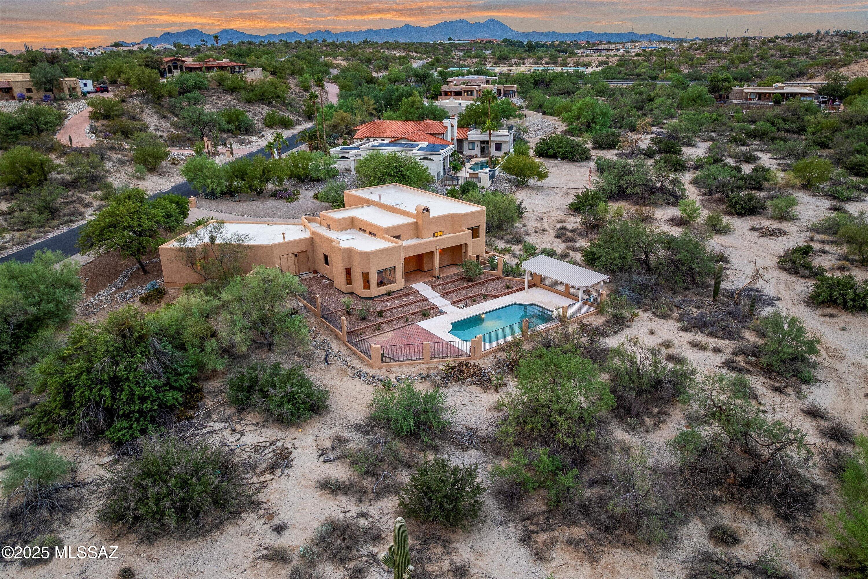 Monte Del Oro (1-187) - Residential