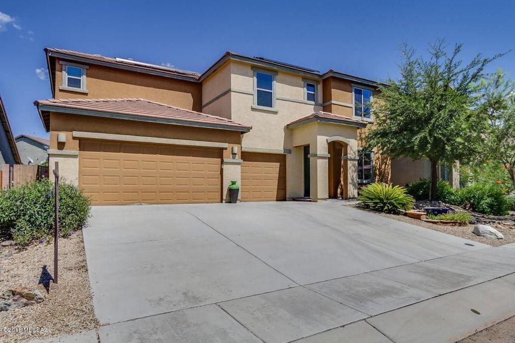 Perfectly spacious family home with wide open living dining and kitchen area. Private bedrooms for everyone. Owner Financing or Lease Purchase is OK with ability to make monthly payments and a large down pmt.