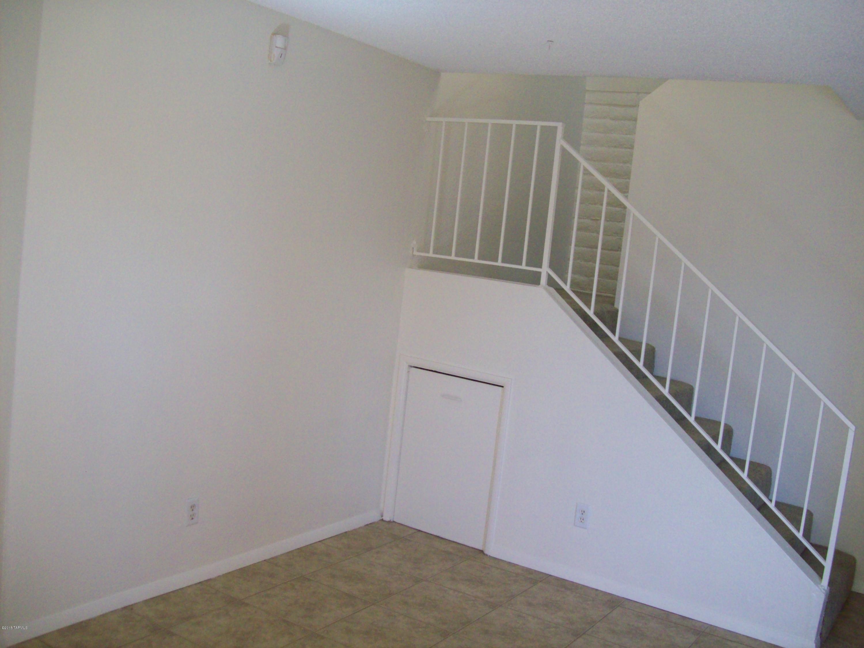 France Terrace Townhomes (1-27) - Residential Lease