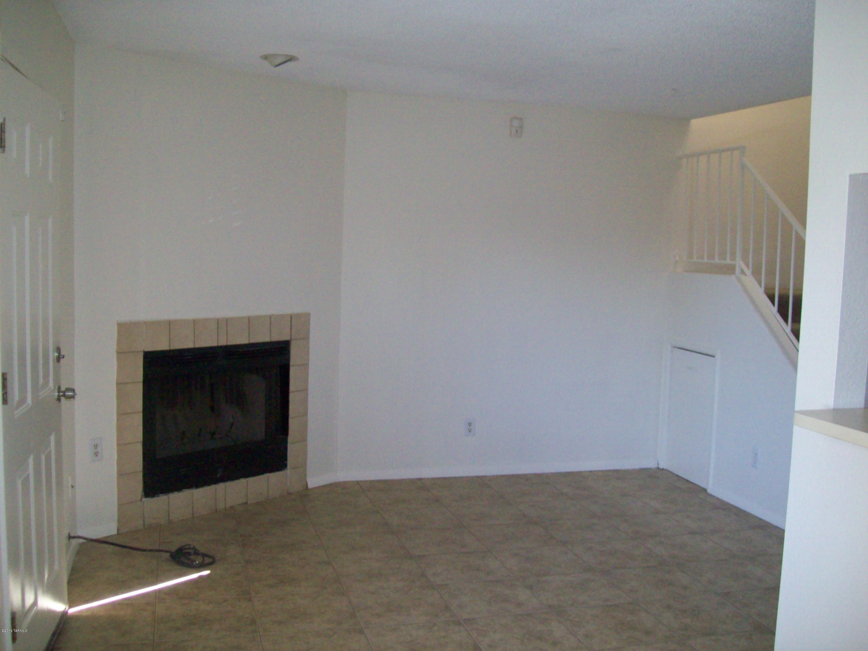 France Terrace Townhomes (1-27) - Residential Lease