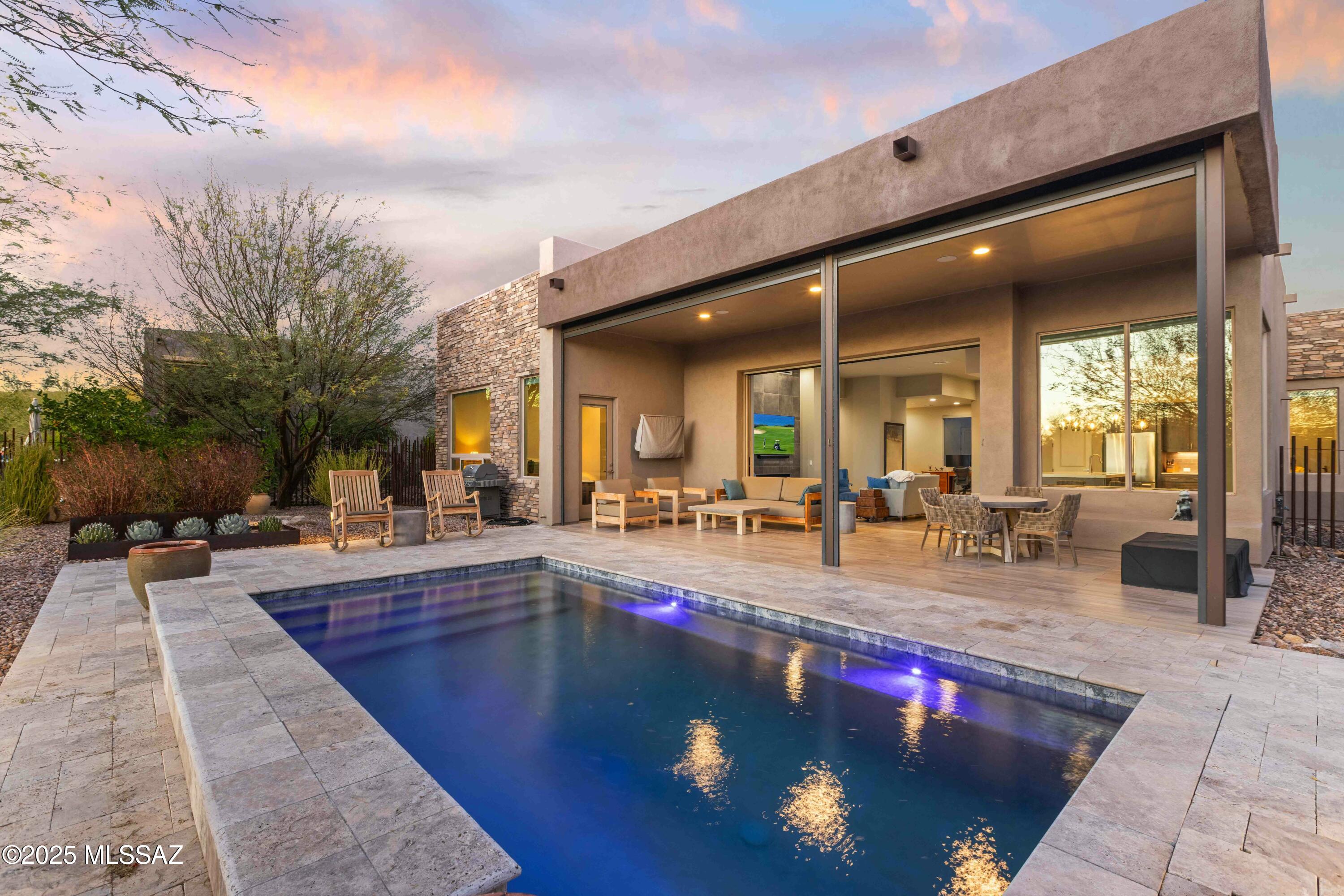 The Enclave At Stone Canyon V - Residential