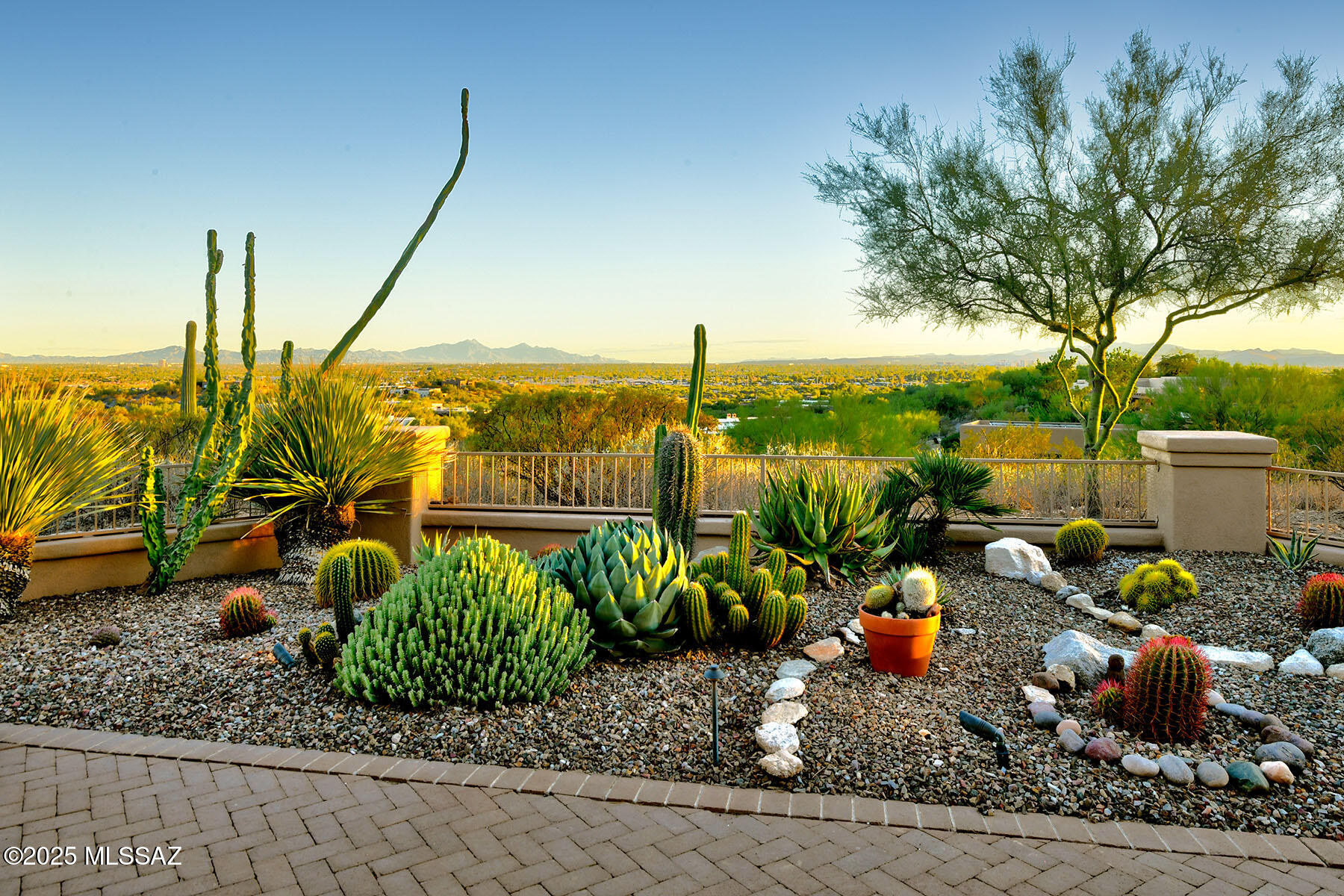 Catalina Foothills Est. NO. 10 (73-90, 119, 121, 123, 127-146) - Residential