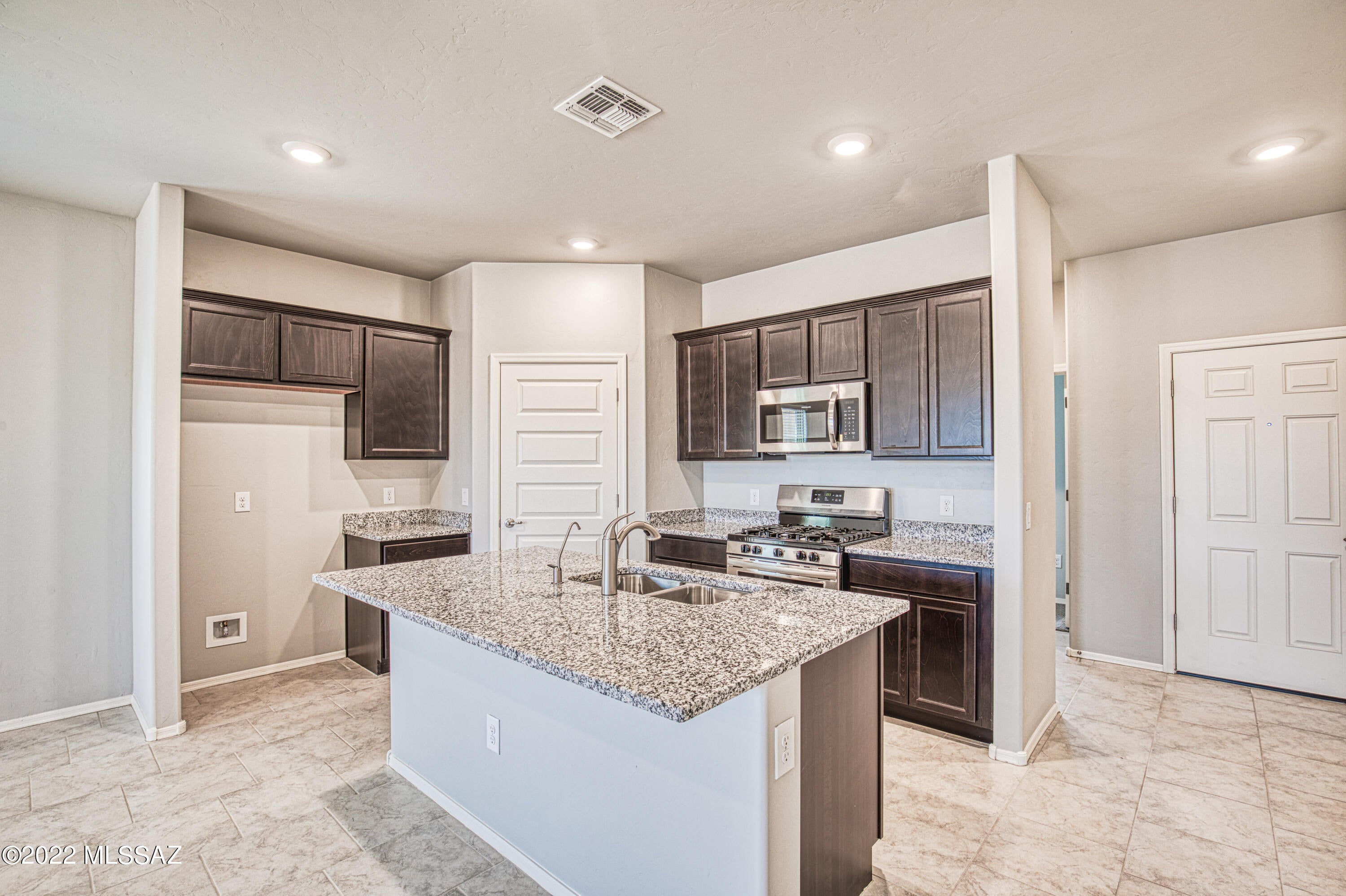 Unsubdivided - Residential Lease