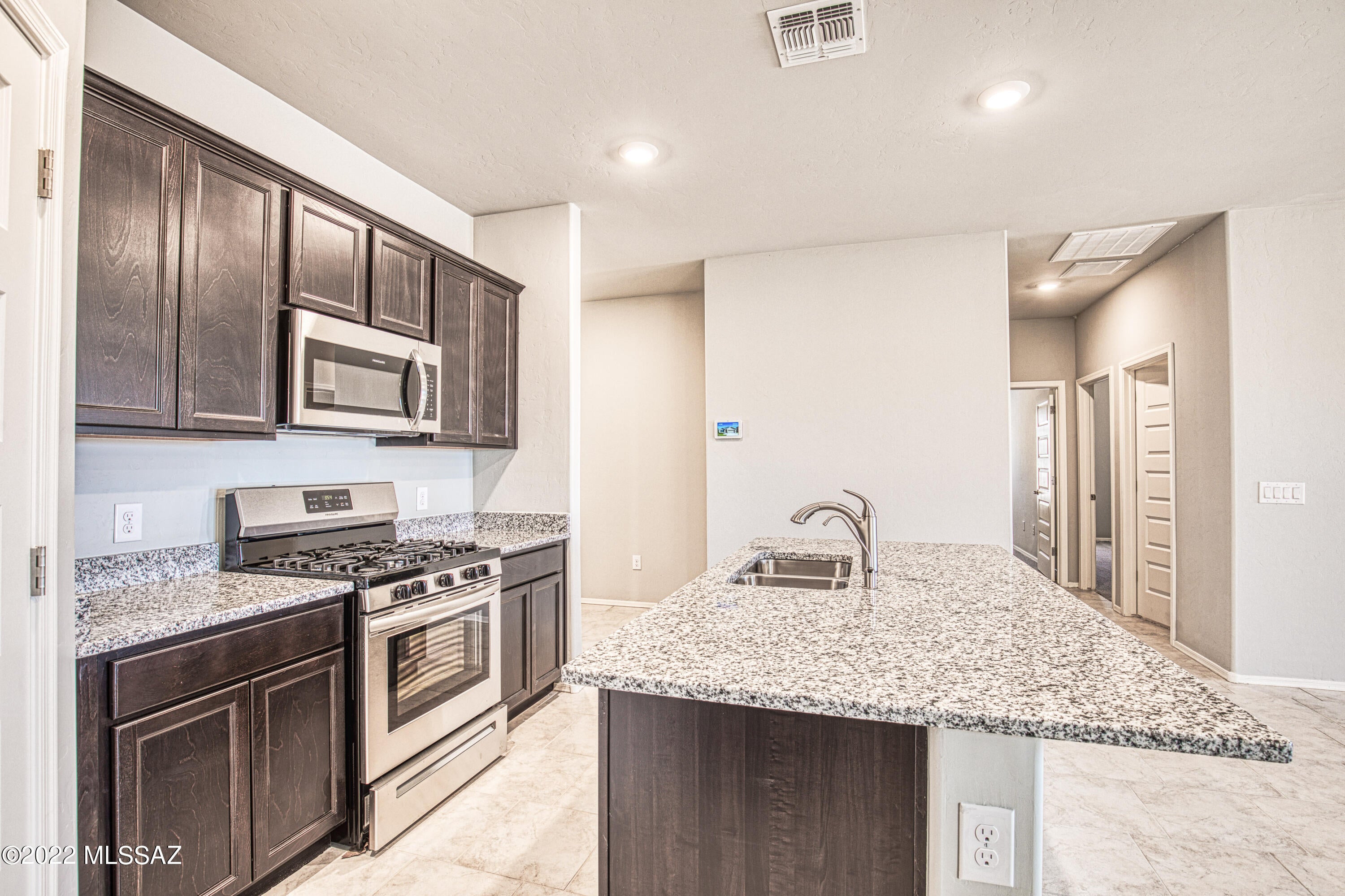 Unsubdivided - Residential Lease