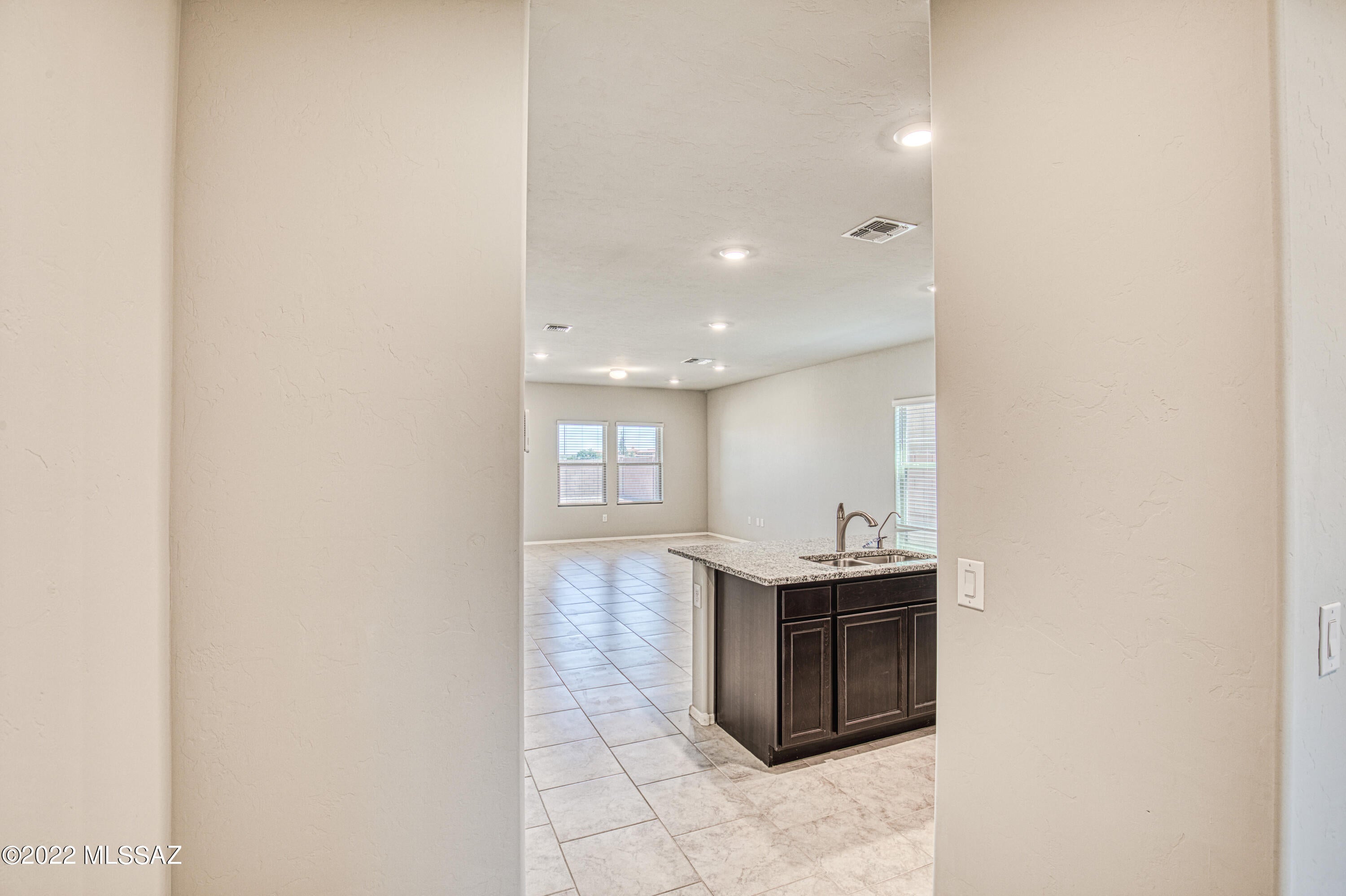 Unsubdivided - Residential Lease