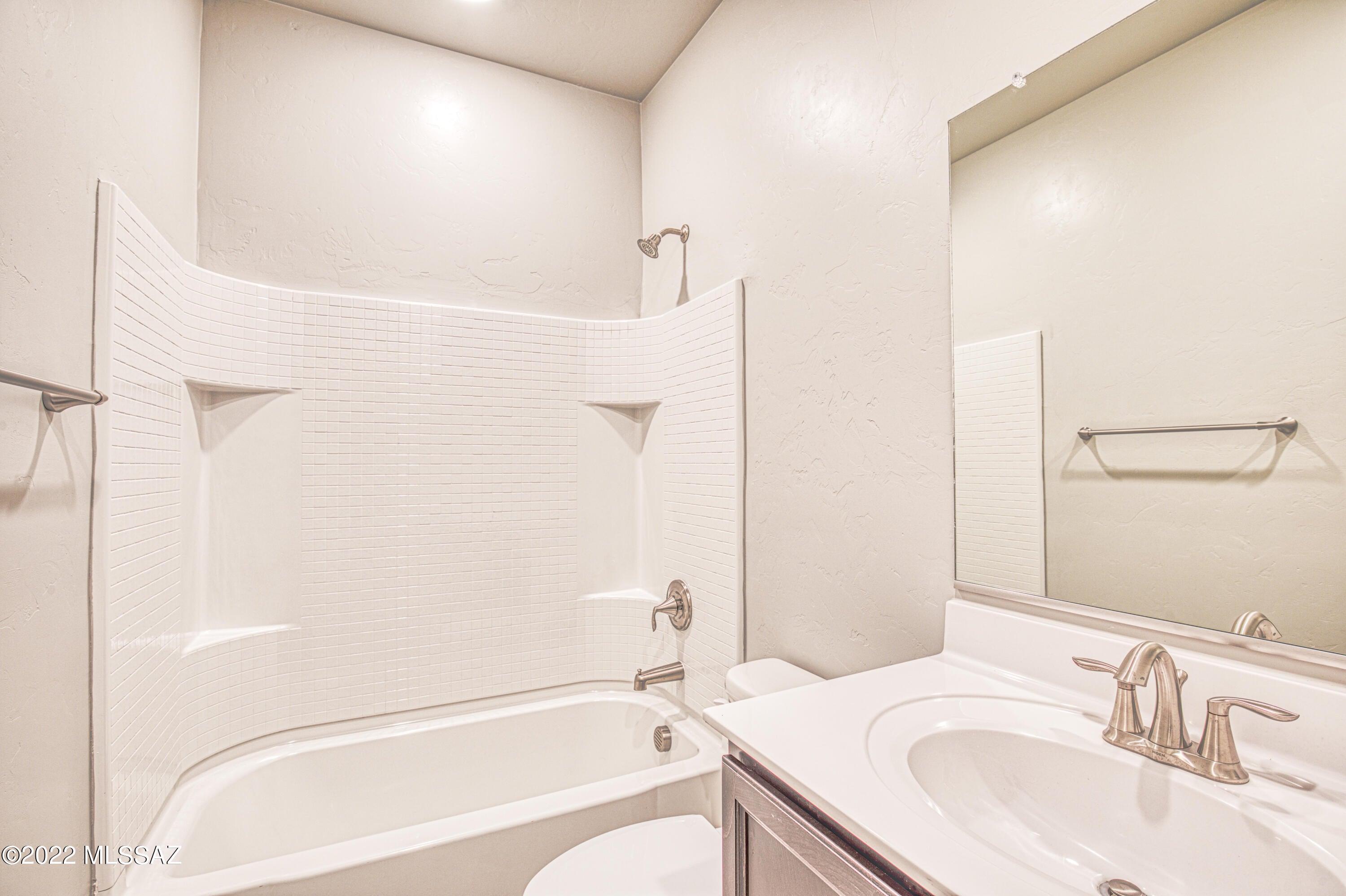 Unsubdivided - Residential Lease
