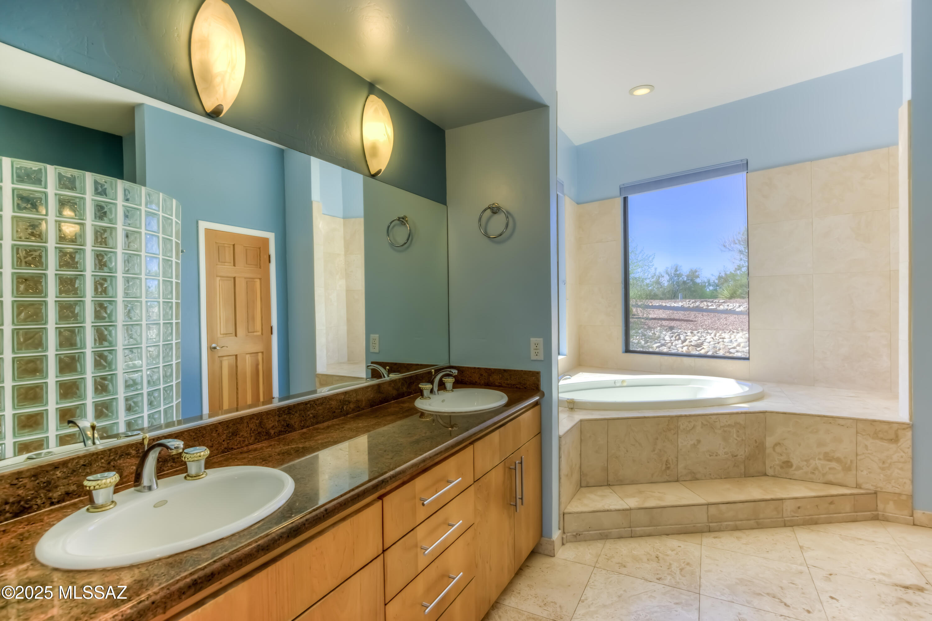 Coyote Creek (1-395) - Residential