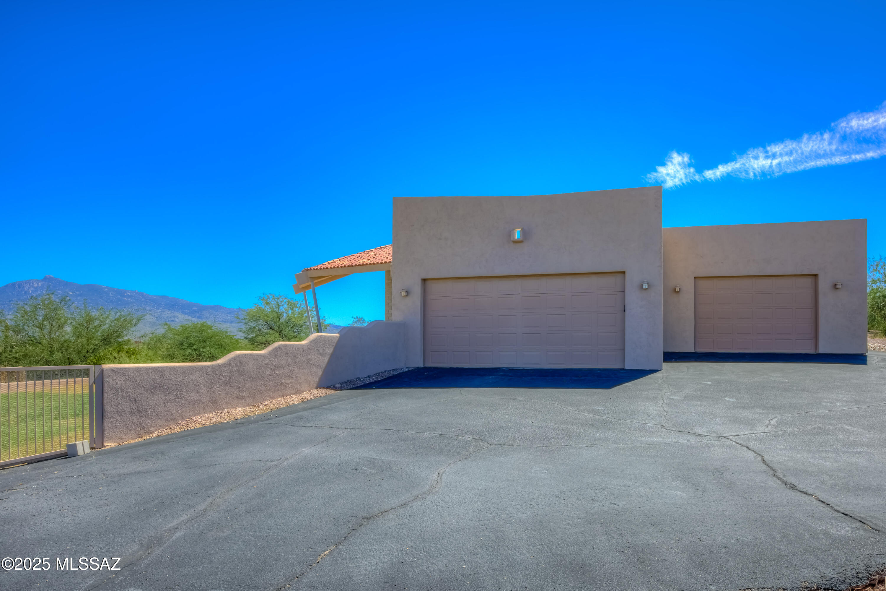 Coyote Creek (1-395) - Residential