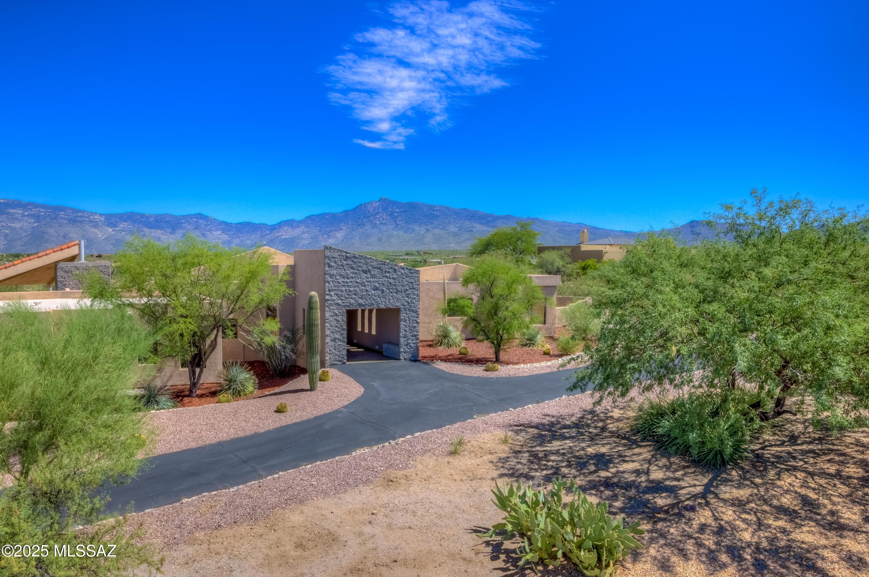 Coyote Creek (1-395) - Residential