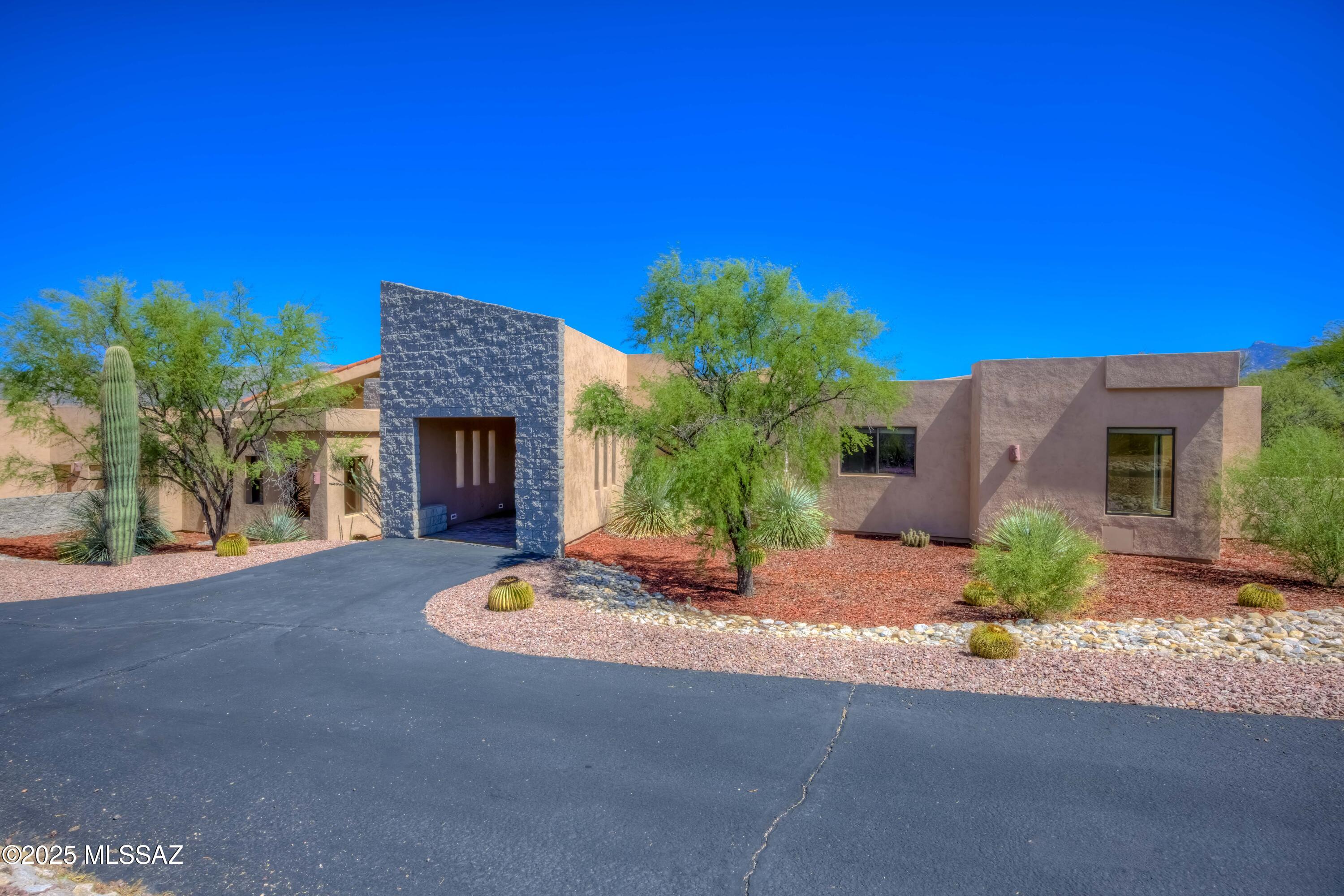 Coyote Creek (1-395) - Residential