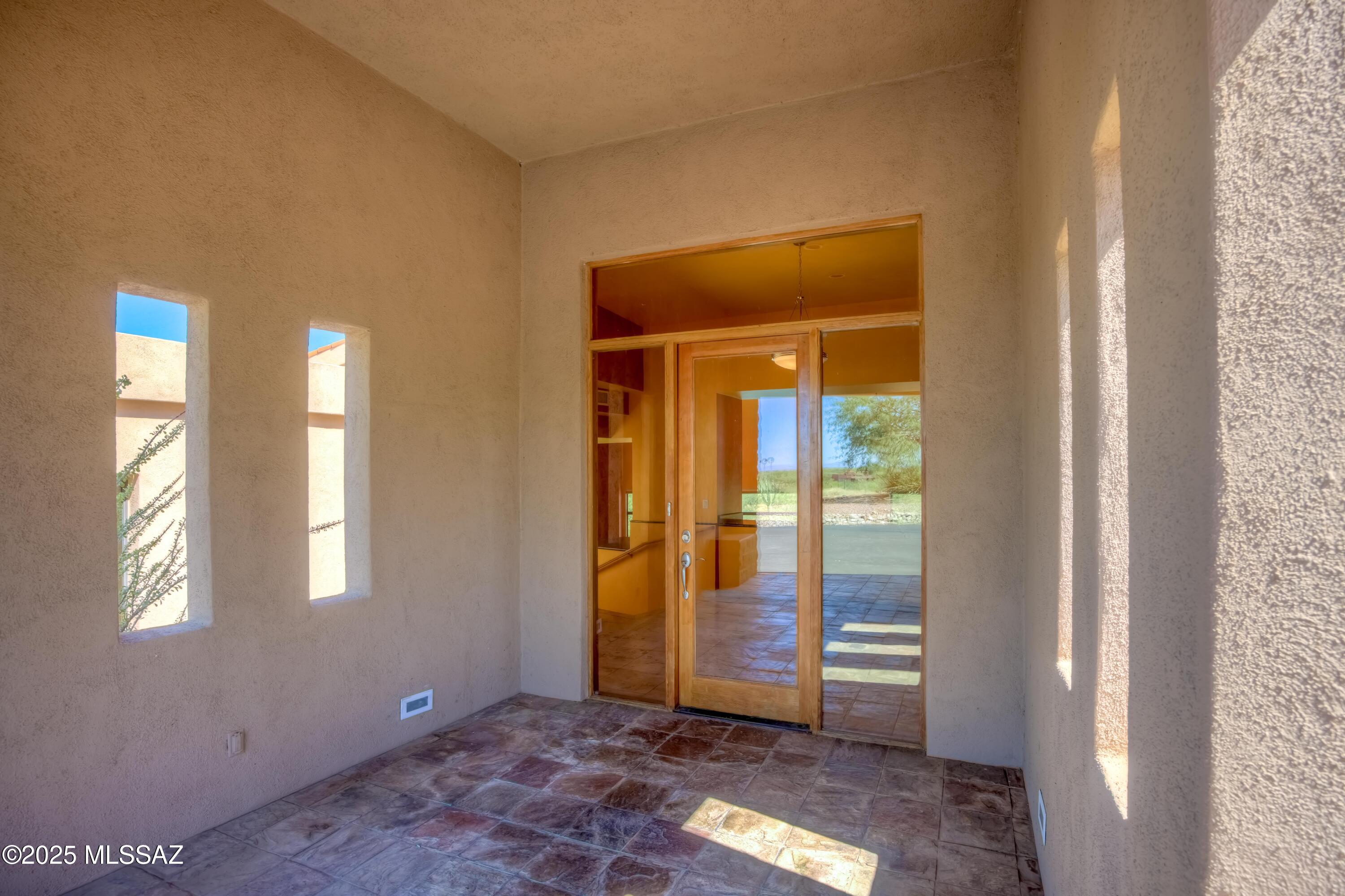 Coyote Creek (1-395) - Residential