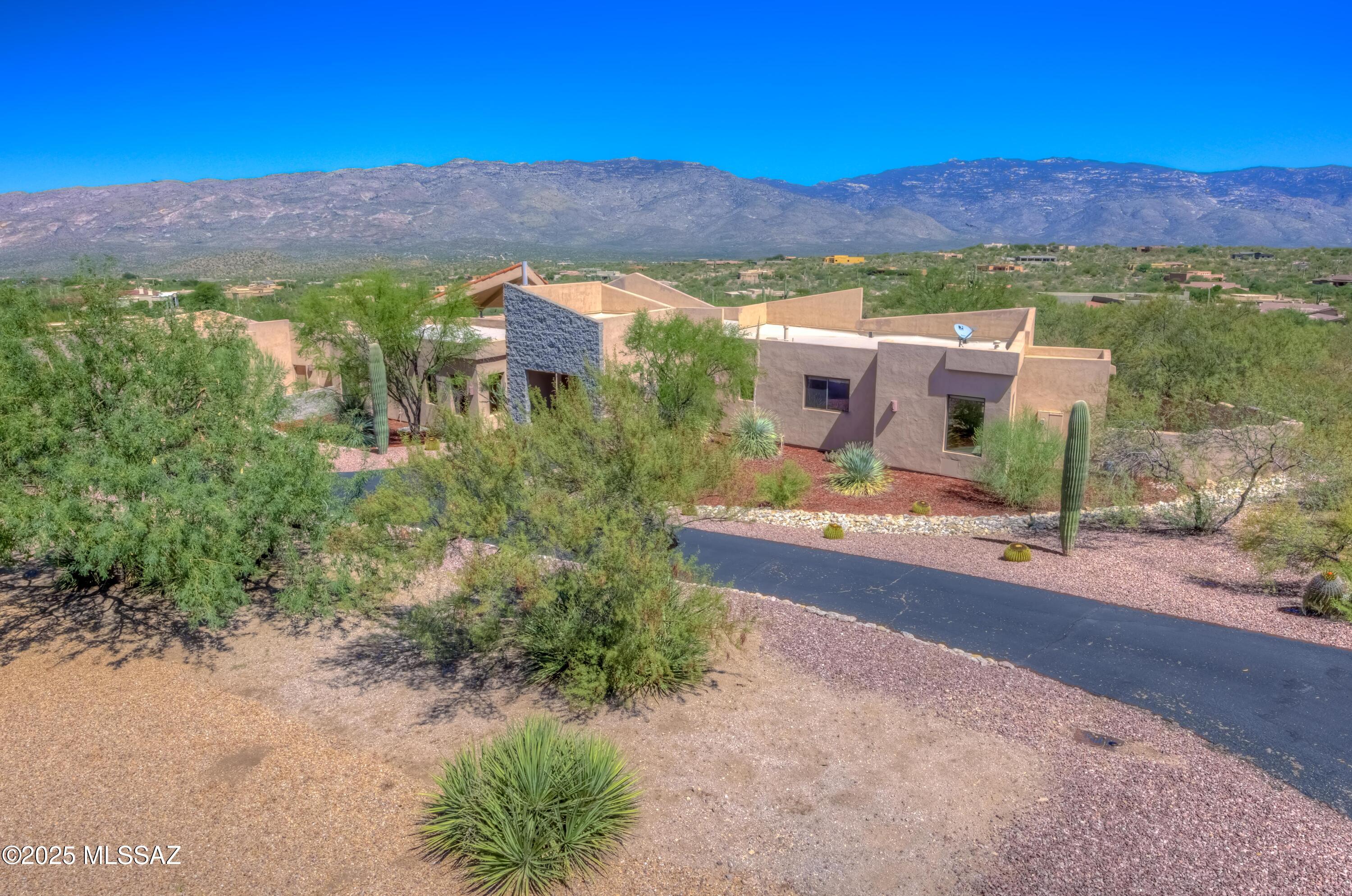 Coyote Creek (1-395) - Residential