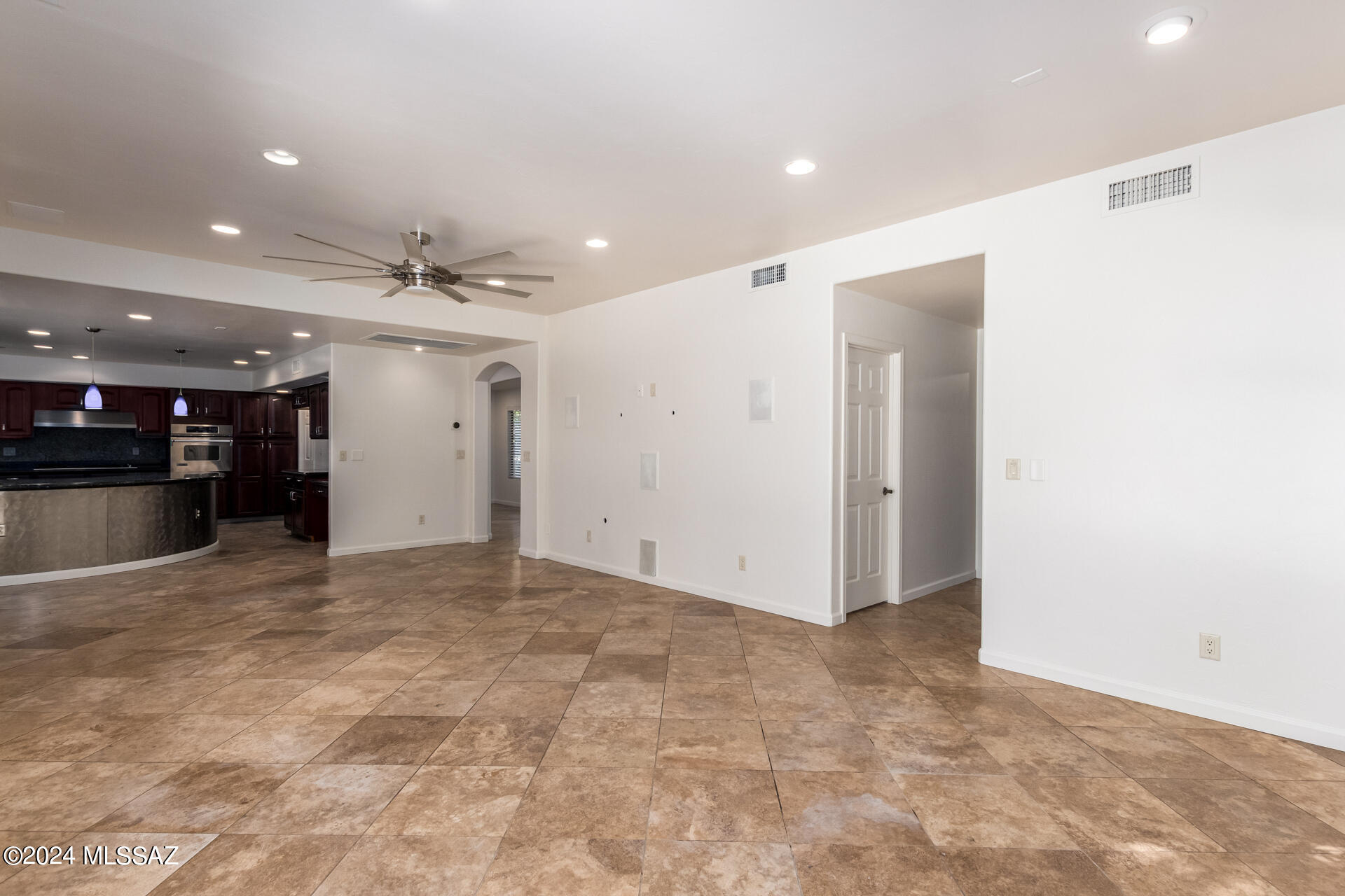 Shadows @ Sabino (1-103) - Residential