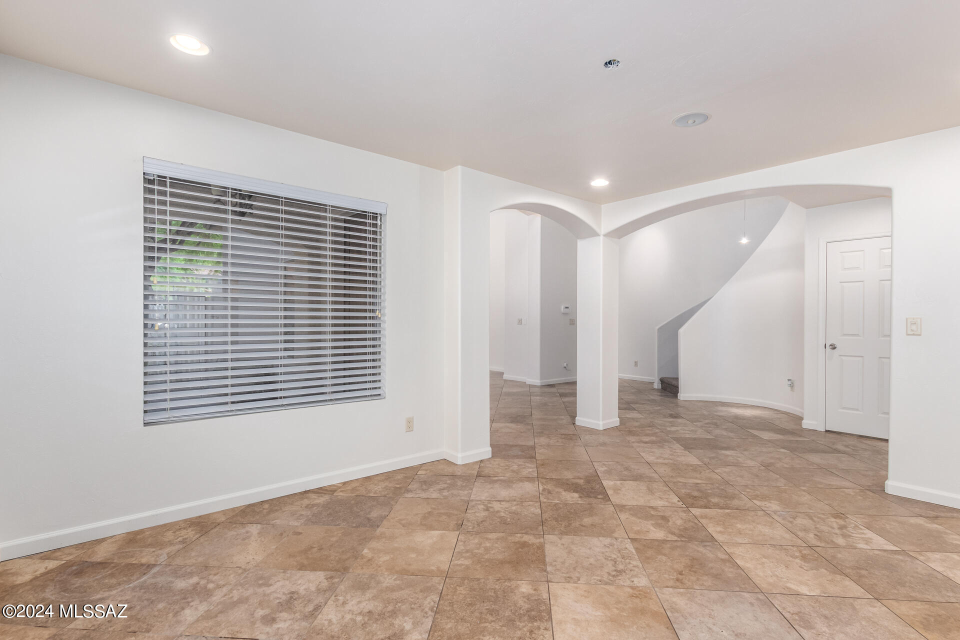 Shadows @ Sabino (1-103) - Residential