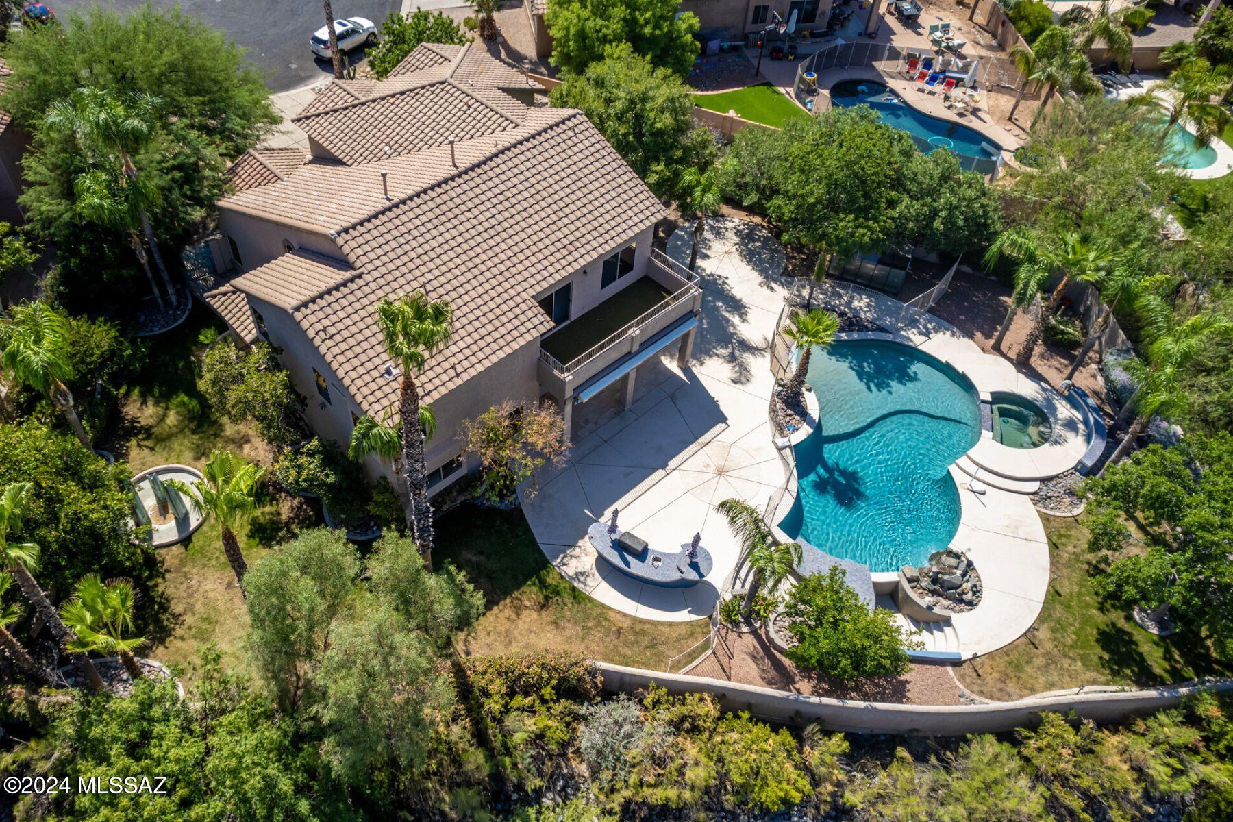 Shadows @ Sabino (1-103) - Residential