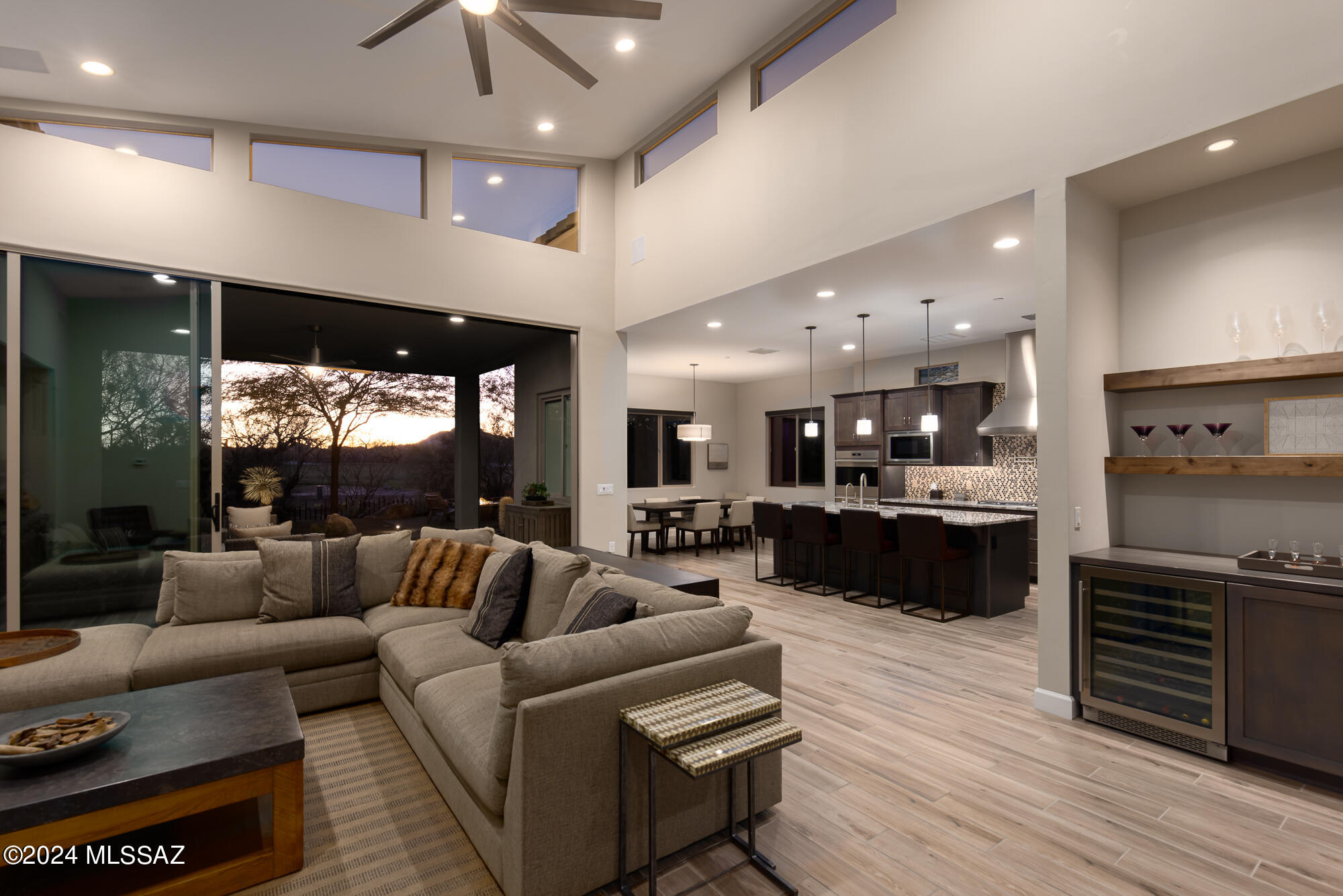 The Enclave At Stone Canyon V - Residential