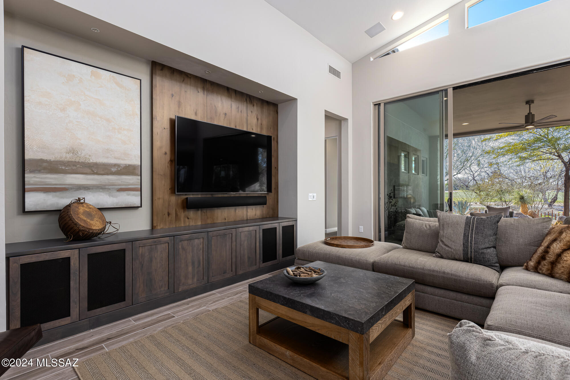 The Enclave At Stone Canyon V - Residential