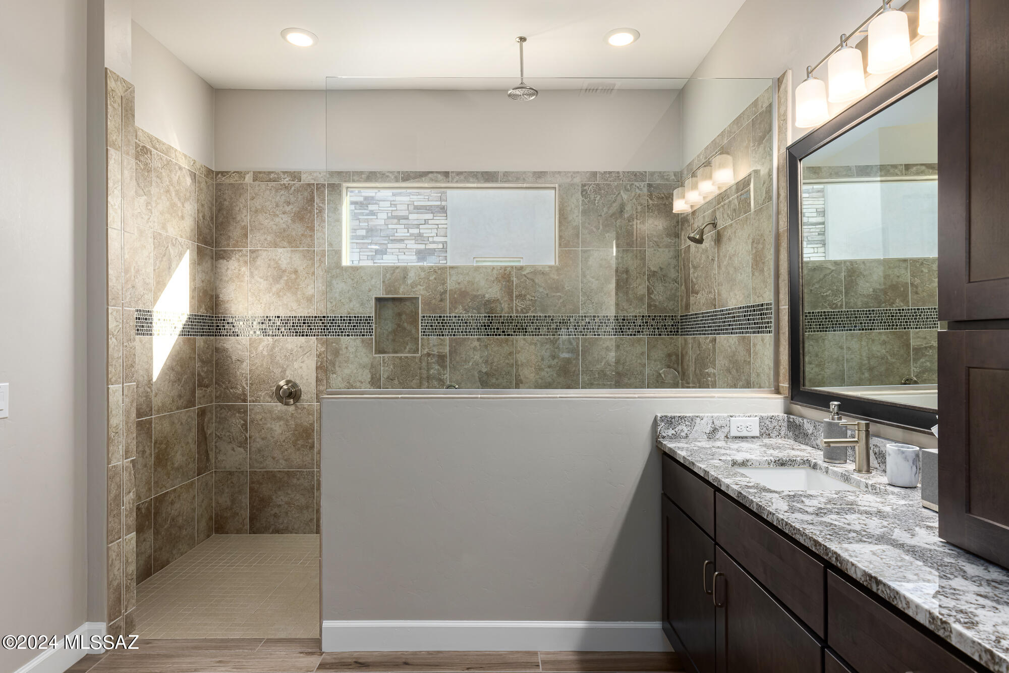 The Enclave At Stone Canyon V - Residential