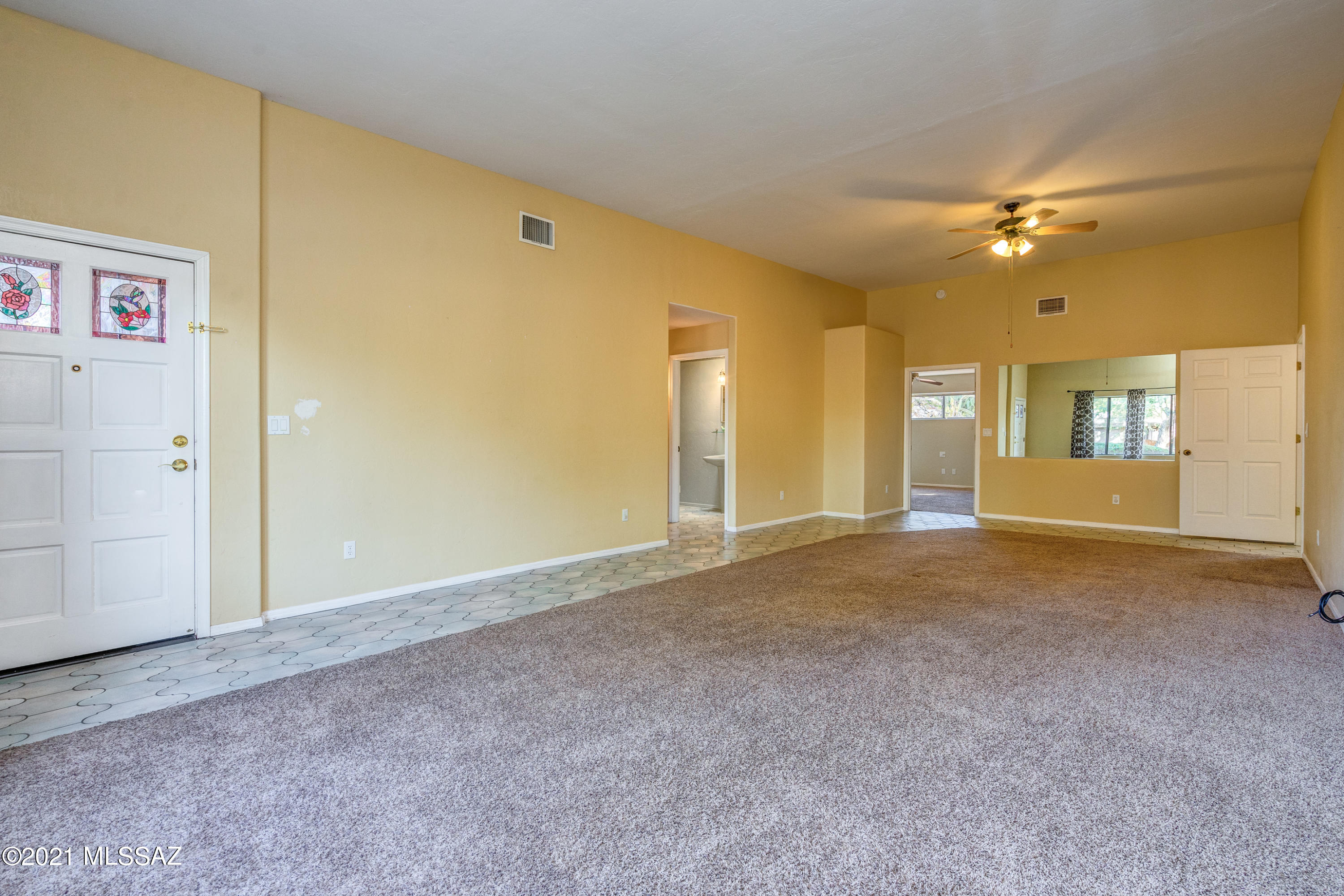Executive Townhomes (1-16) - Residential