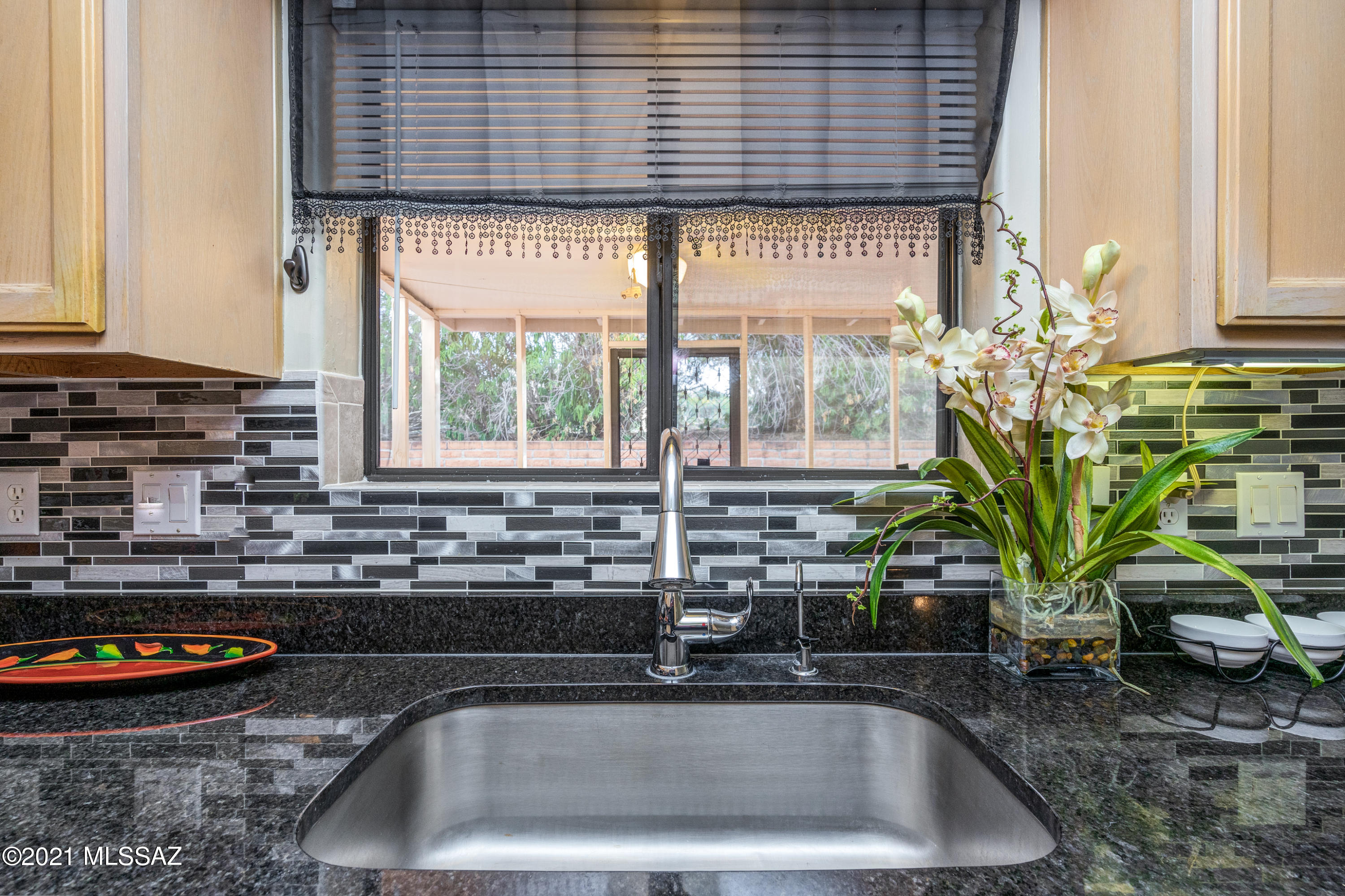 Executive Townhomes (1-16) - Residential