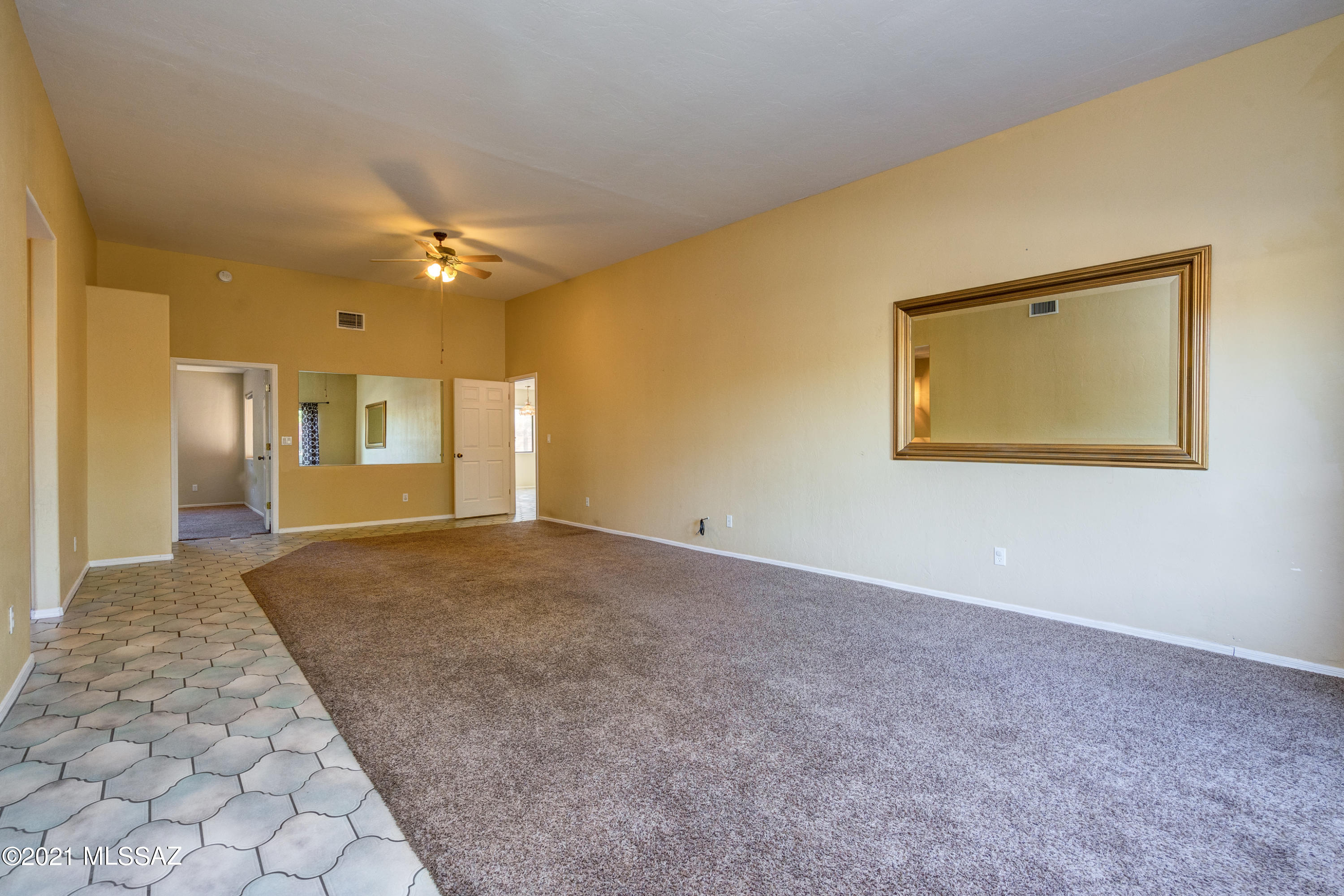 Executive Townhomes (1-16) - Residential