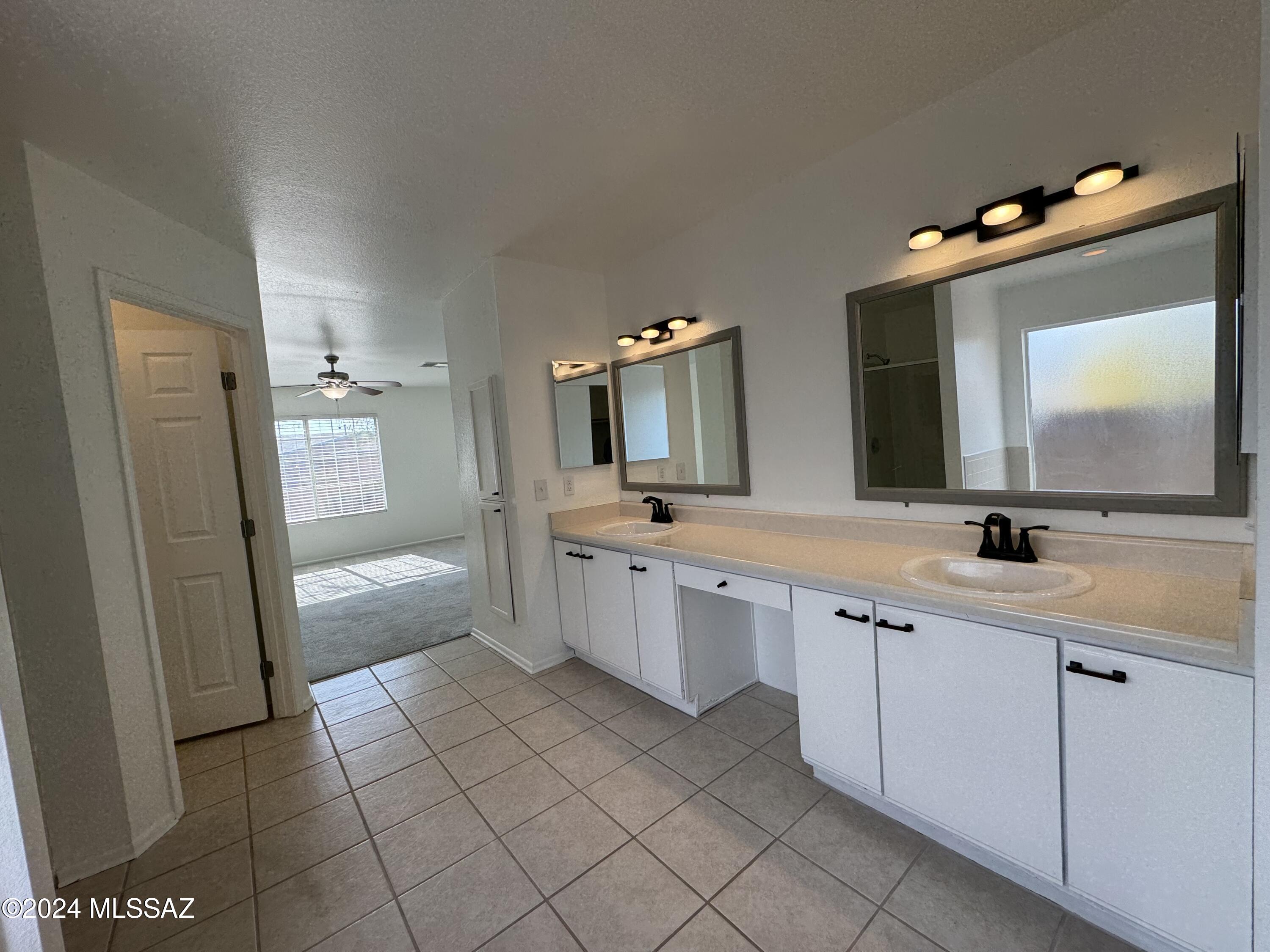 Rancho Antigua (1-534) - Residential Lease