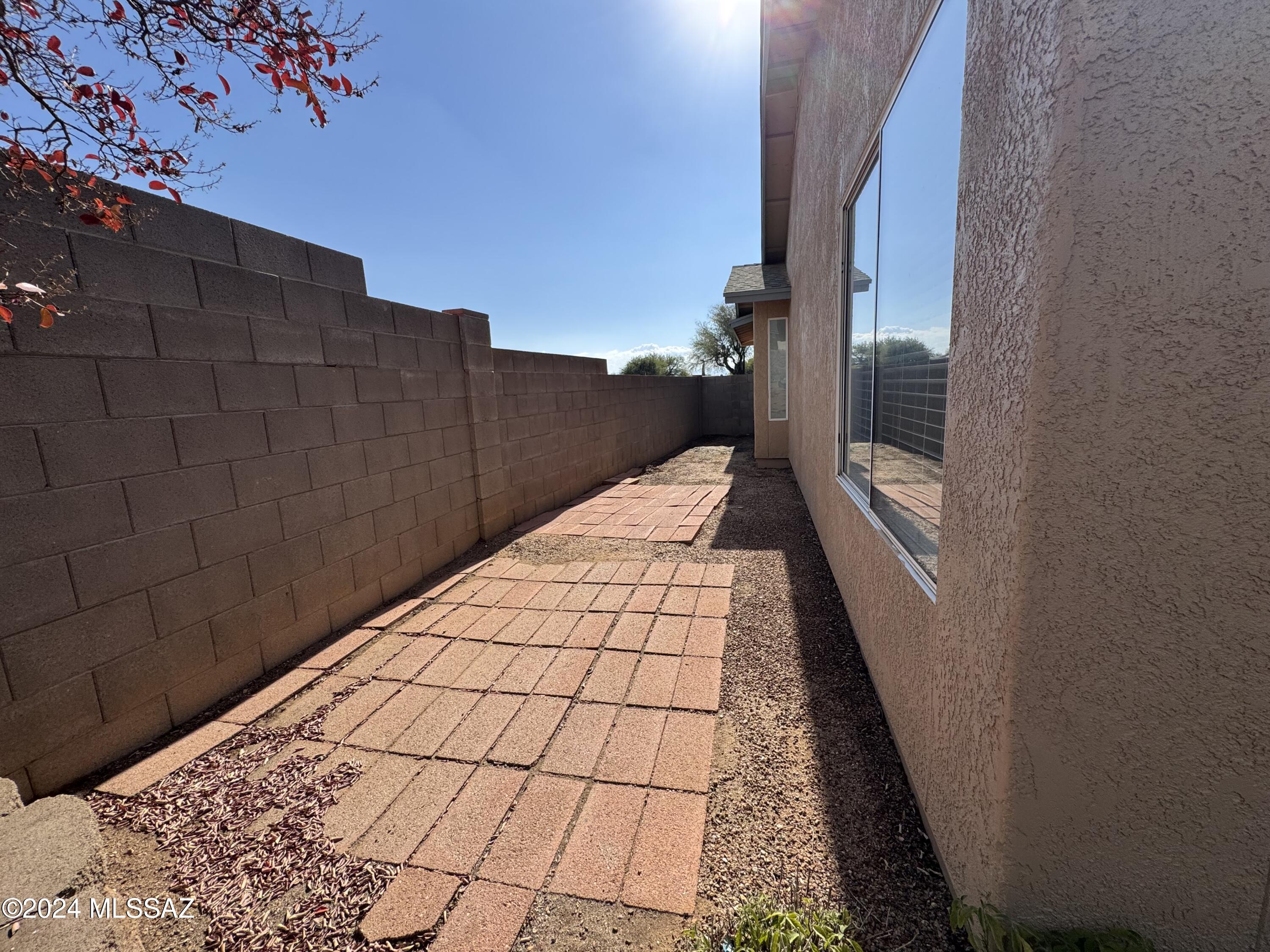 Rancho Antigua (1-534) - Residential Lease