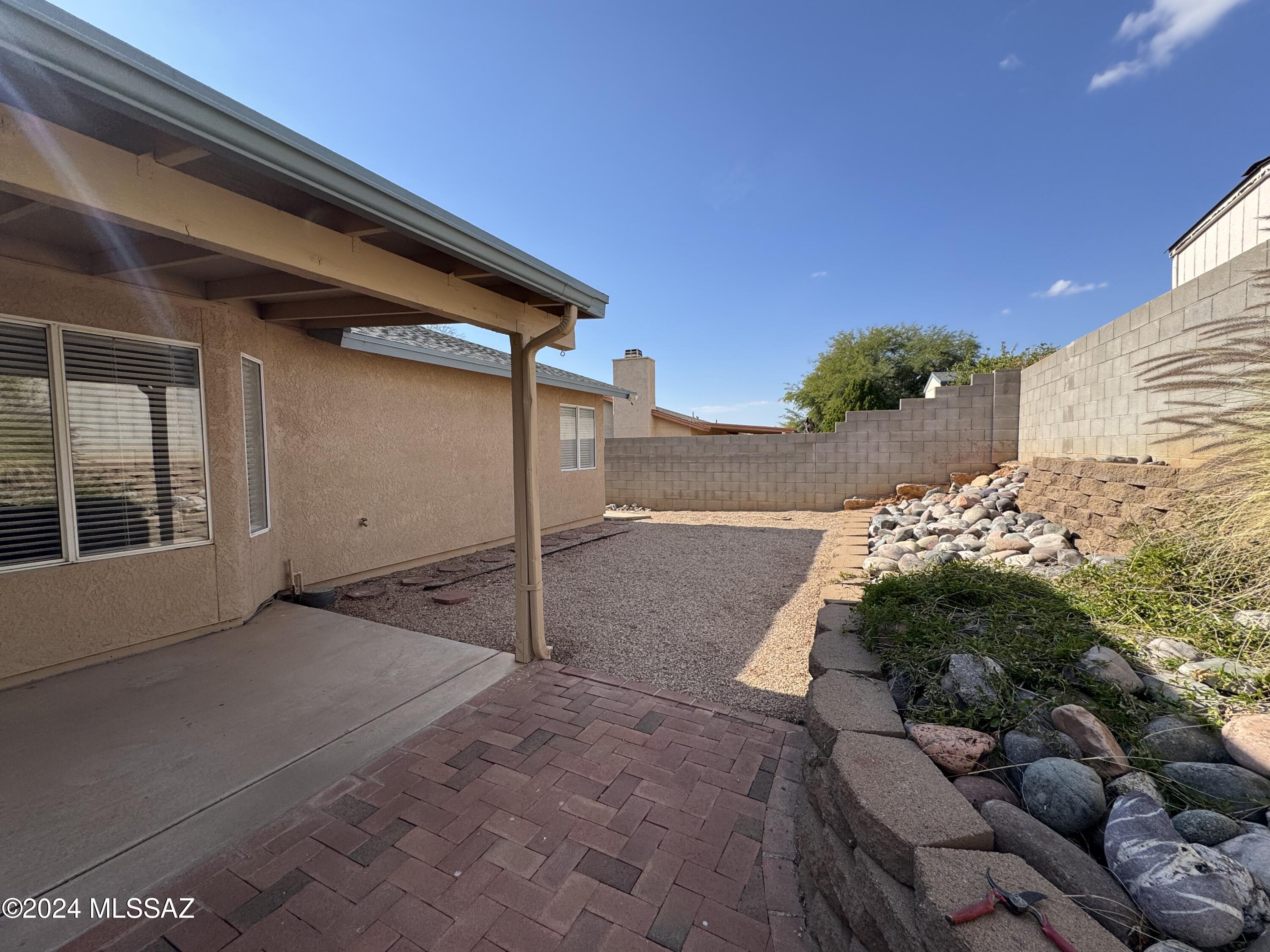 Rancho Antigua (1-534) - Residential Lease