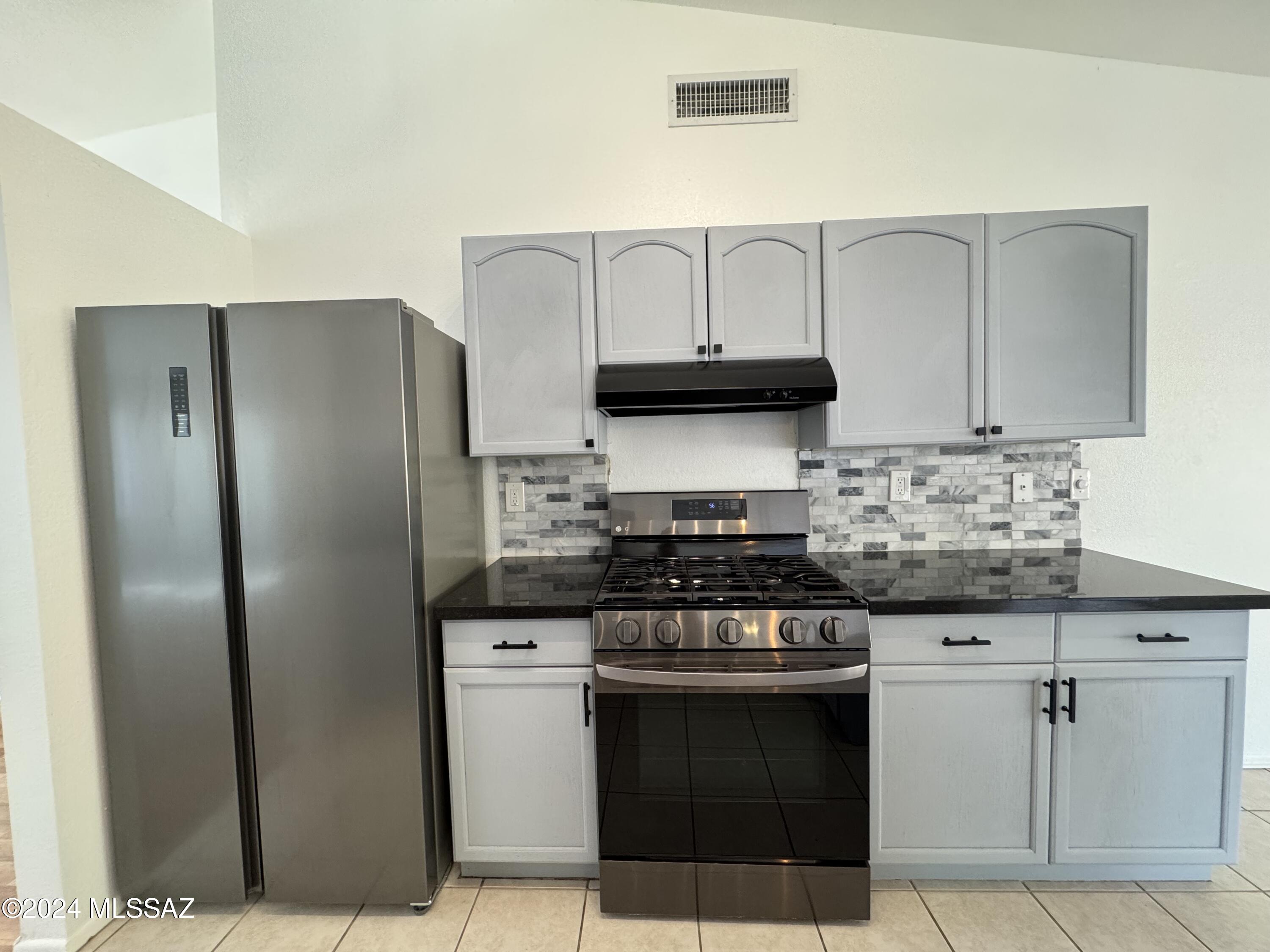 Rancho Antigua (1-534) - Residential Lease