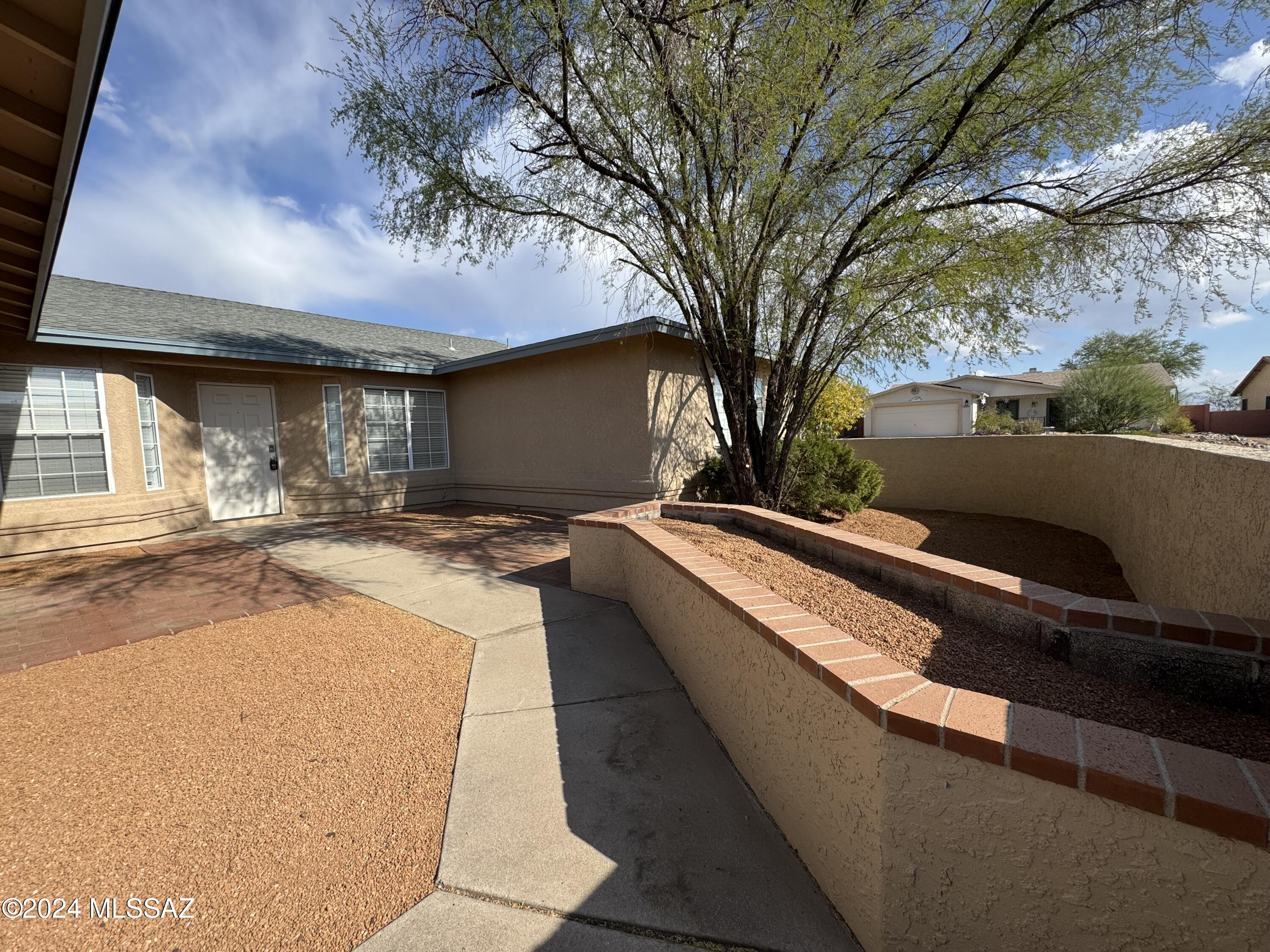 Rancho Antigua (1-534) - Residential Lease