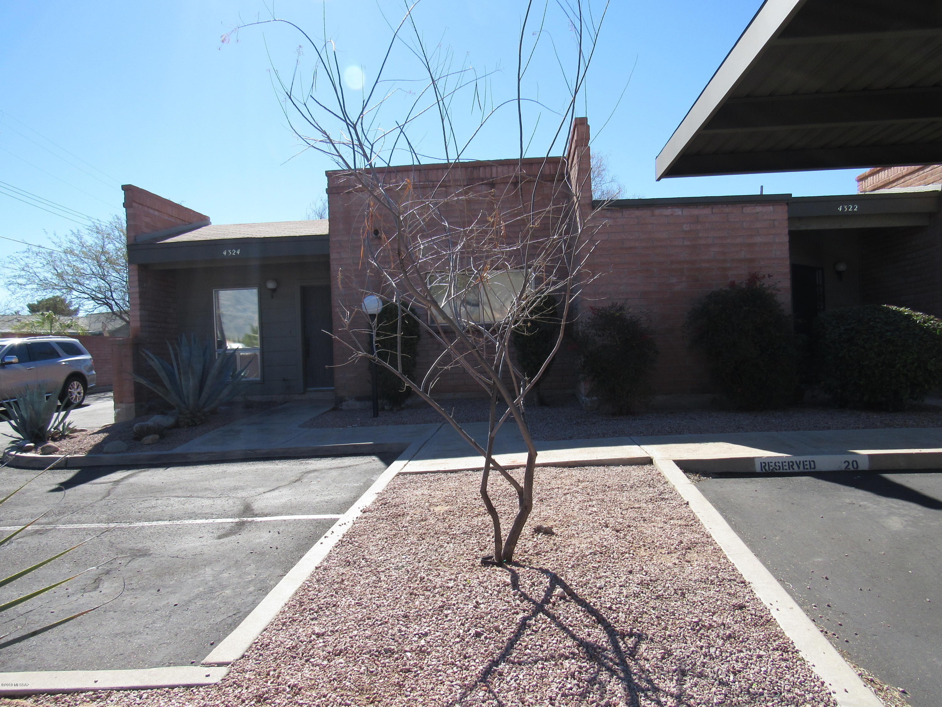 McCormick PlaceTwnhms Blk III (1-71) - Residential Lease
