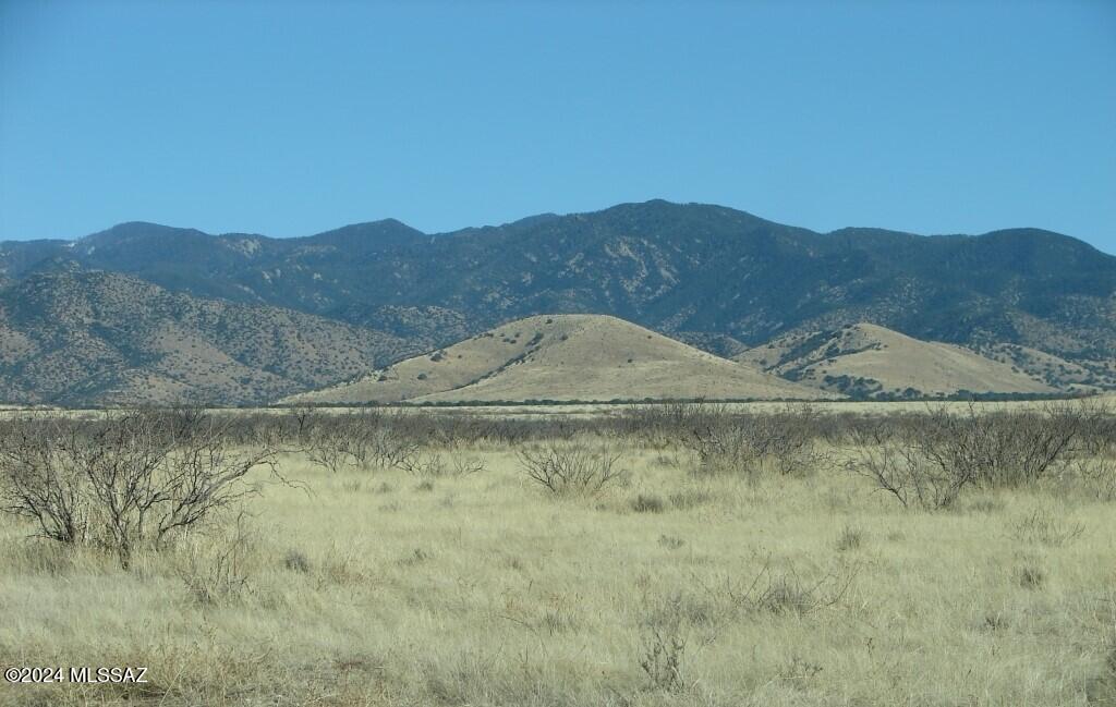 Gentlemen Ranch - Rancho de Grande Vista is comprised of 755 deeded acres and a 640 acre Az State Land lease situated on both sides of Kuykendall Rd. close to the Chiricahua Mtns. Spectacular views of the entire valley and all the mountains and hills within eye sight from these gentle sloping grass lands at an elevation of about 4,800 feet. Electric, phone and cable run through it. Five seasonal ponds and one private well and direct access to National Forest lands
Well was drilled in 2004  Depth 695 Ft  Static water at 540 Ft   Well is run by a generator but electric is within 200 ft.