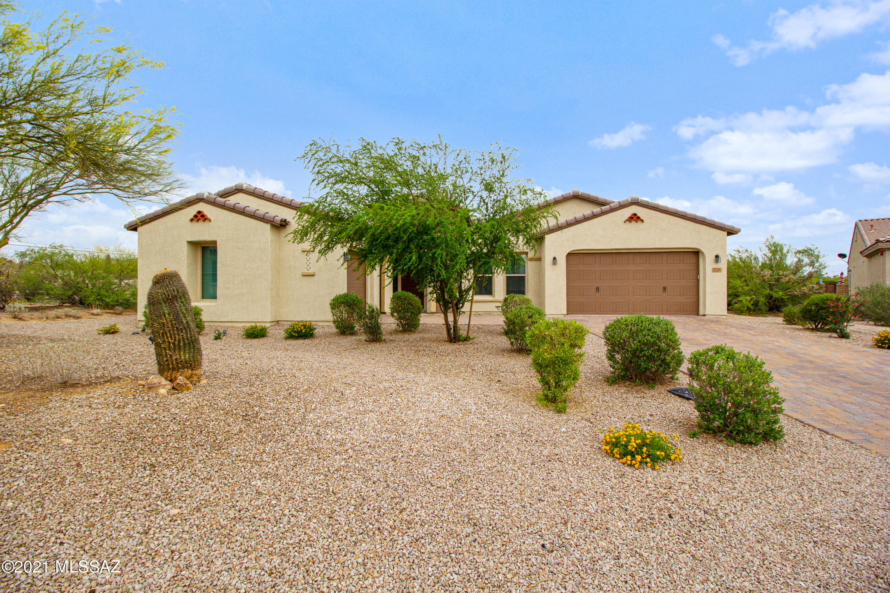 Sellers will accept or counter offers from. $849K-$875K. Amazing home built in 2017 on .55 acres situated on a cul-de-sac lot. This 3400+ SF 5 bedroom, 3.5 bath Maracay Pinnacle features an extended patio with stunning views, an over-height 3 car garage (tandem) and an separate 4th car garage. The interior features are gorgeous with soaring ceilings, 4 wings separating the bedrooms, gourmet kitchen, resort-style backyard with solar heated pool and spa, paver driveway, and additional land behind the home waiting for a creative adventure. Come. See. Stay!