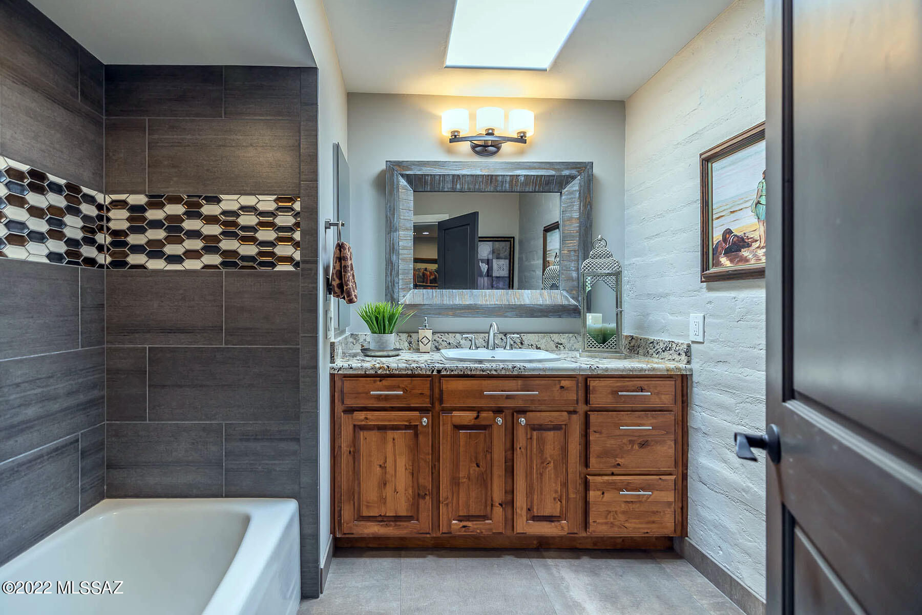 Casas Adobes Estates NO. 3-A - Residential