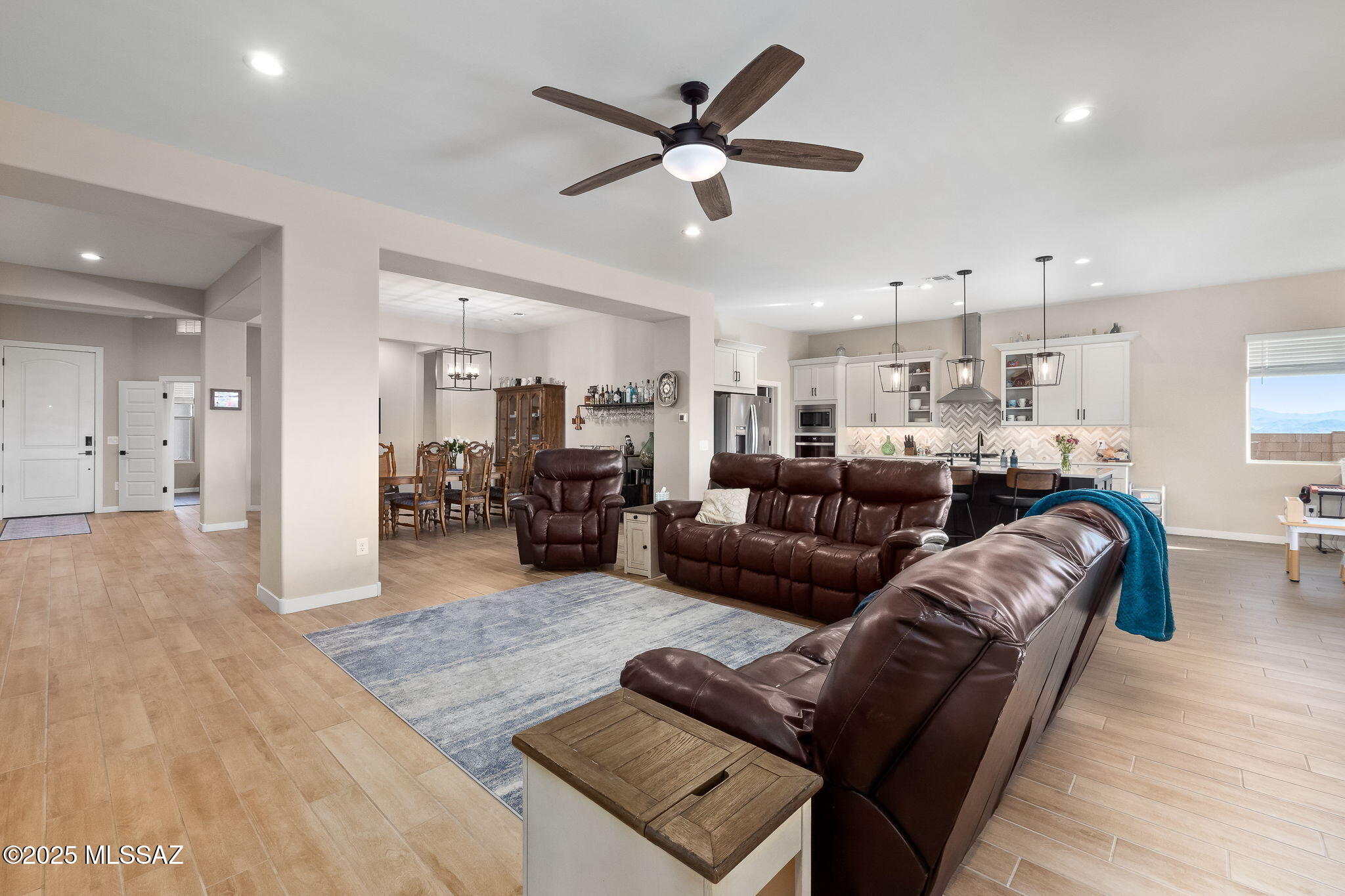 Twin Peaks and Lambert Lane - Residential