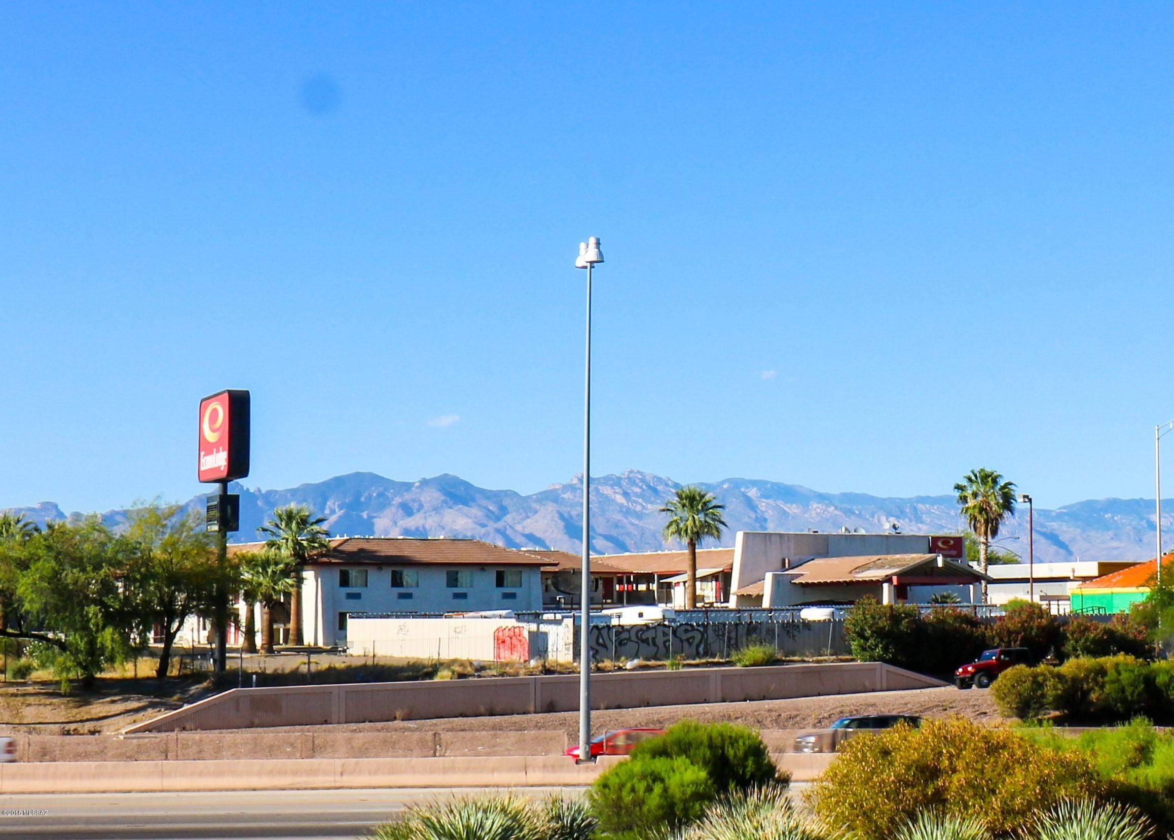 Two story hotel with 88 rooms and a large pool. 

Located approx 90 minutes SE of Phoenix and 1 hour N of the US/ Mexico border. Access to major interstates, I-10 and I-19. This property is within 5 miles of Davis Monthan Air Force Base and the Tucson International Airport.