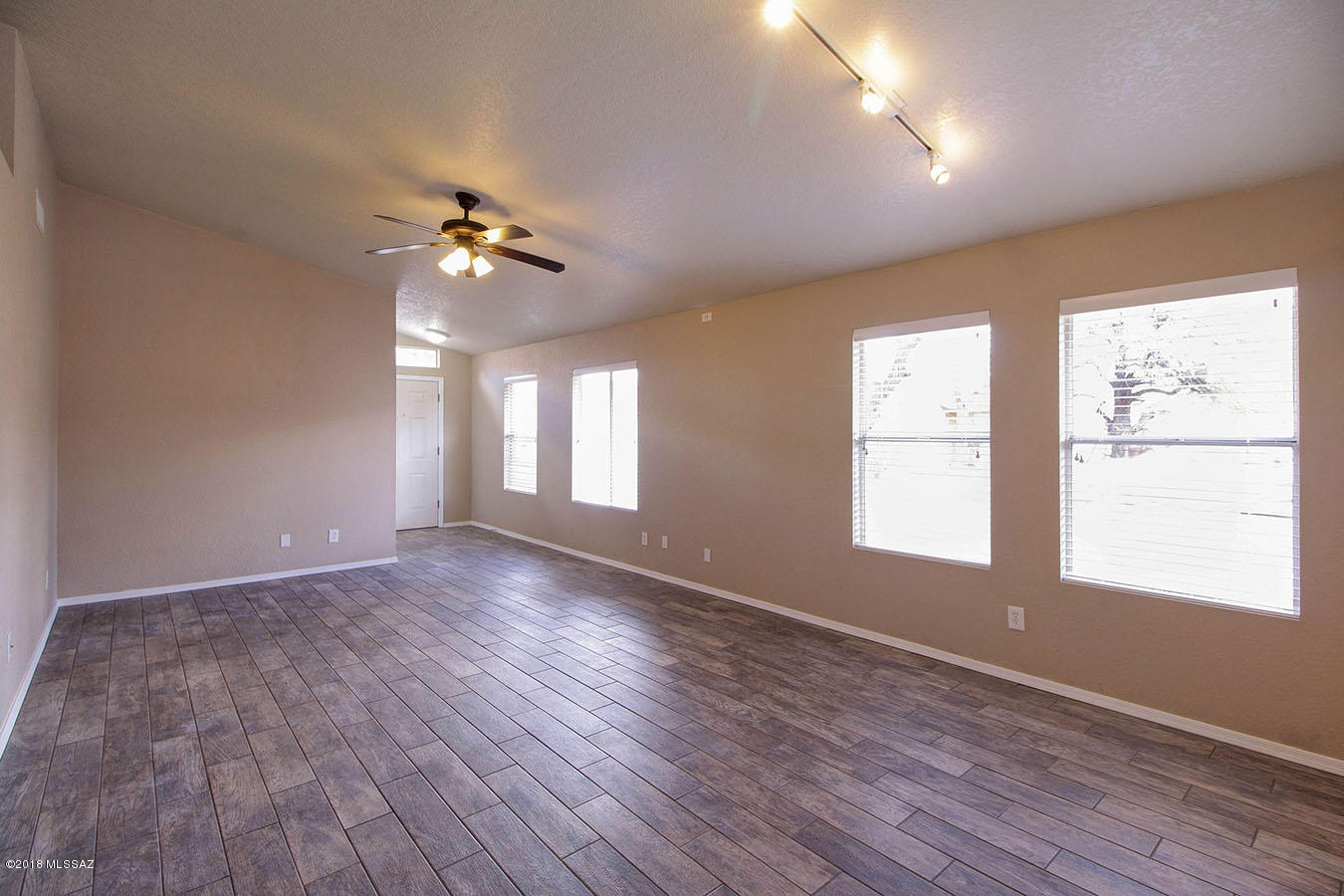 Country Highlands (1-180) - Residential