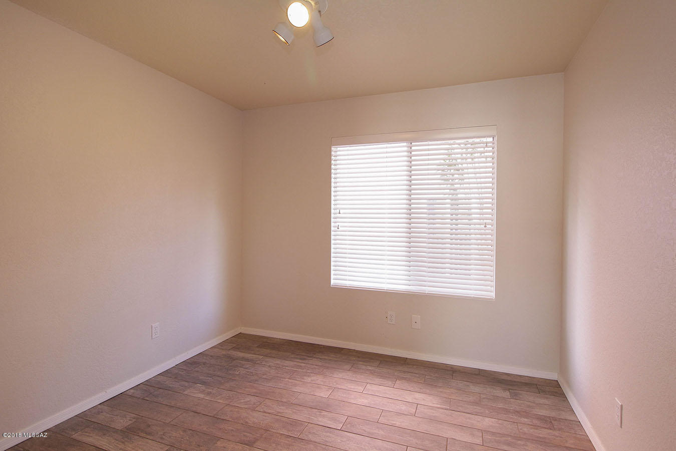 Country Highlands (1-180) - Residential