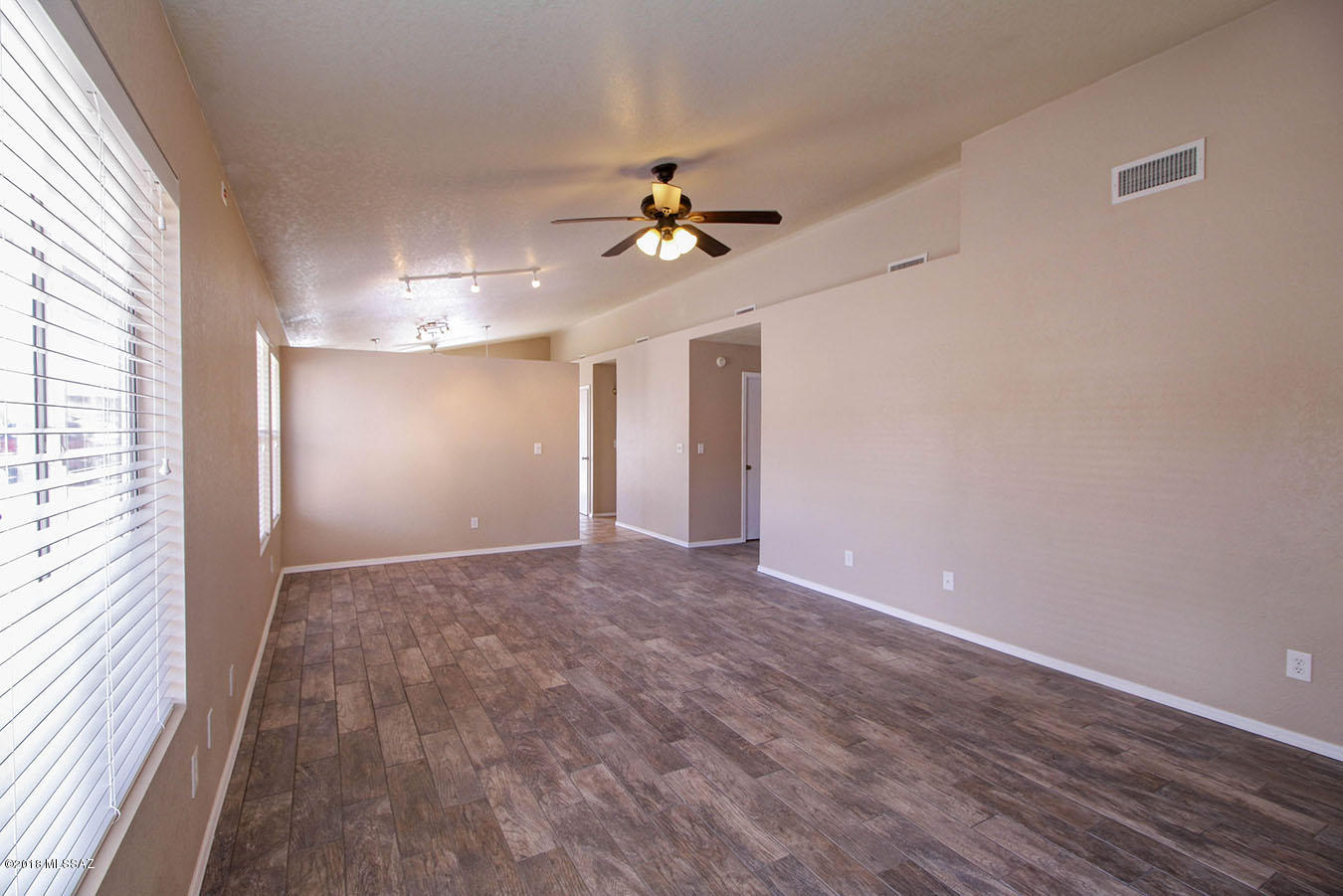 Country Highlands (1-180) - Residential
