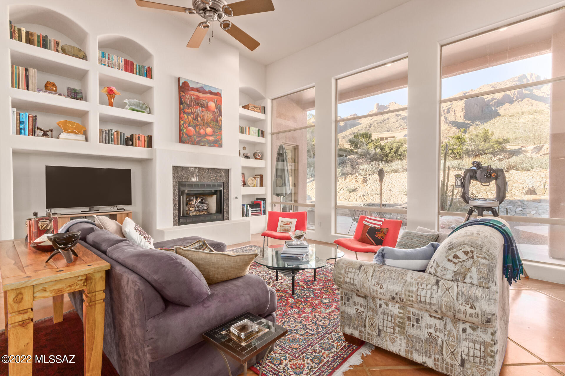 Amazing mountain and city views! Spacious contemporary styles home with 3 bedroom 2.5 bathrooms. Single story located in North Tucson. Near many restaurants, shopping centers and so much more! Schedule a showing today!