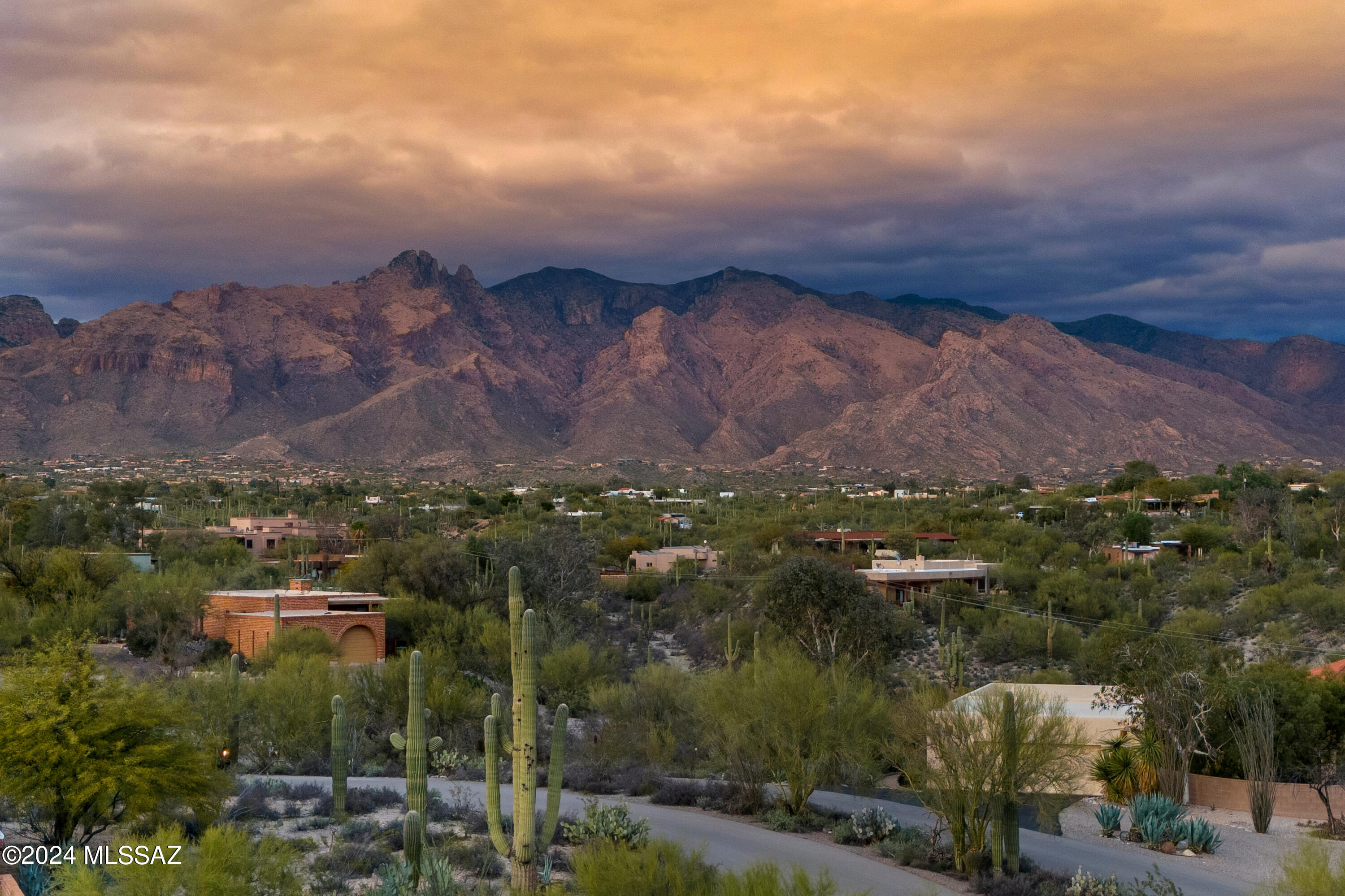 Catalina Foothills Estates NO. 7 (44-120) - Residential