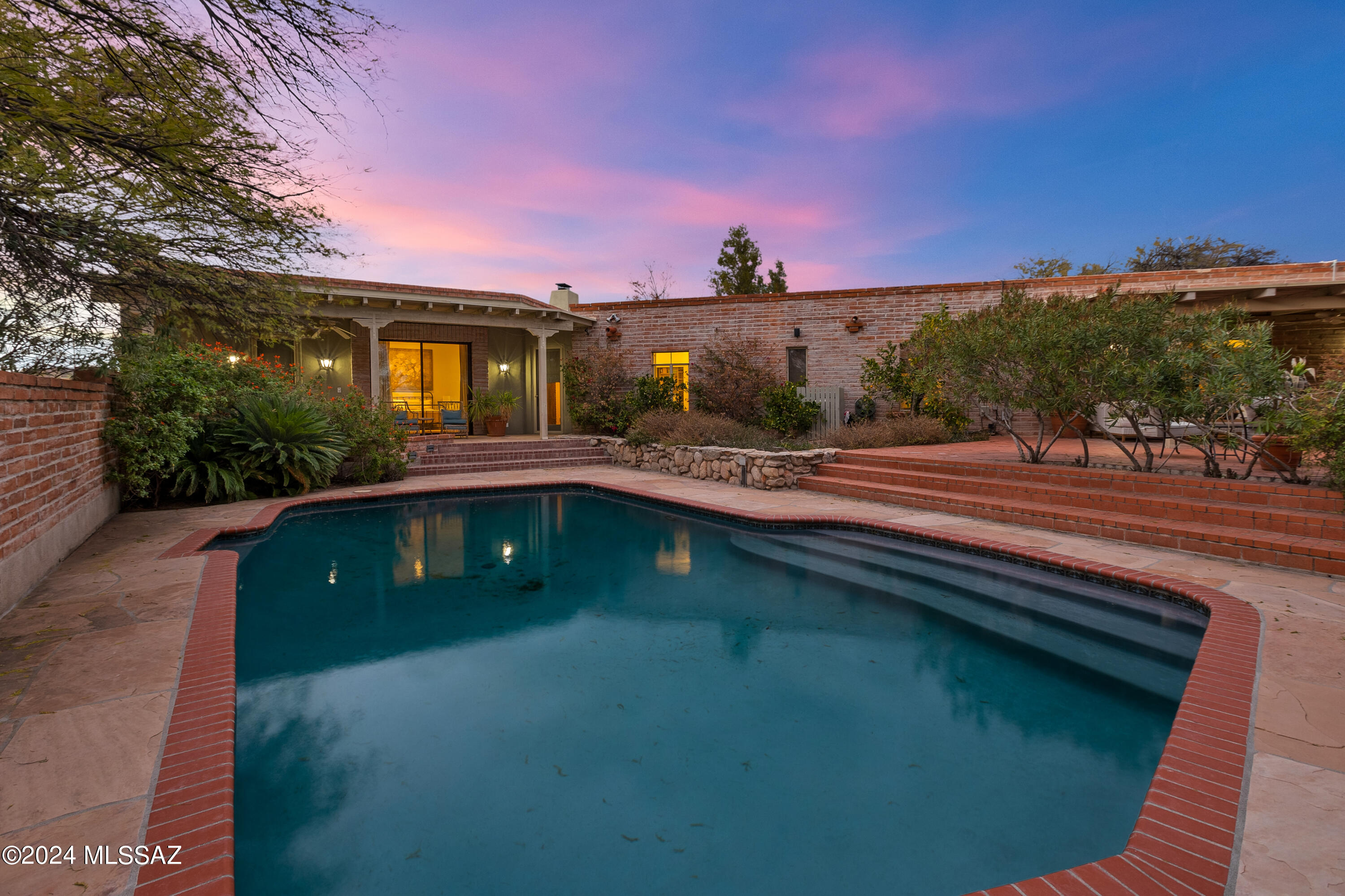 Catalina Foothills Estates NO. 7 (44-120) - Residential