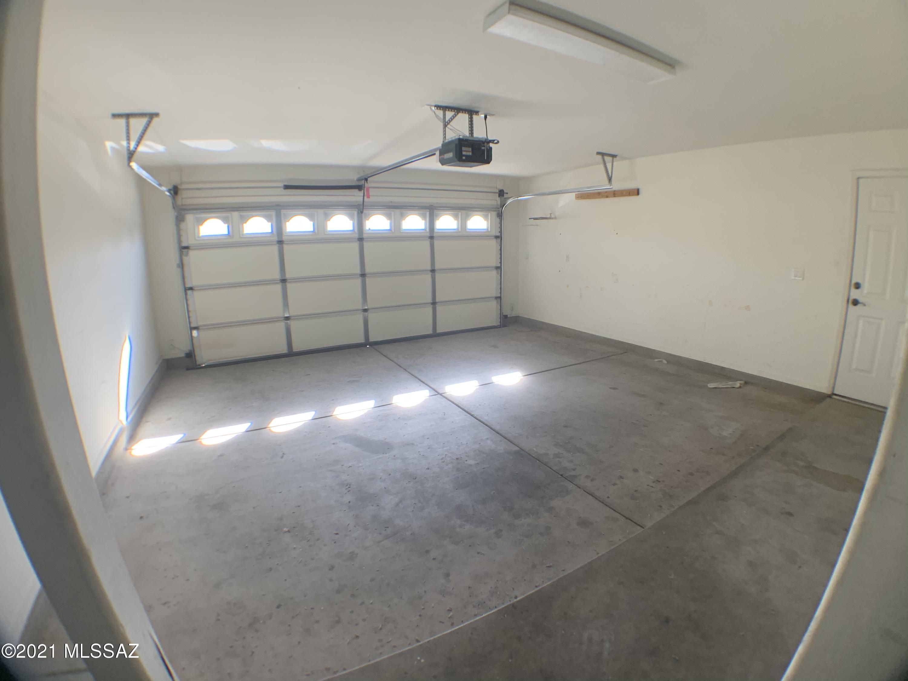 Vista Montana Estates - Residential Lease