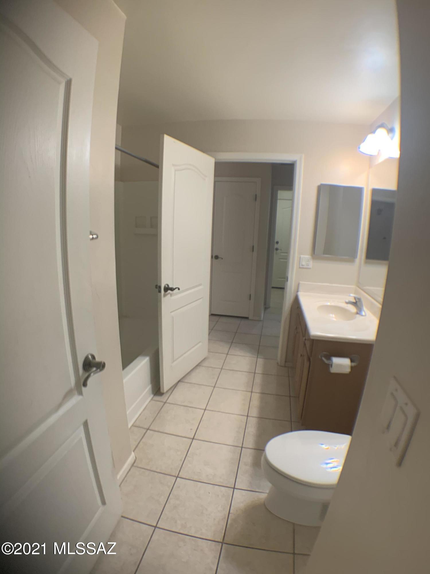 Vista Montana Estates - Residential Lease