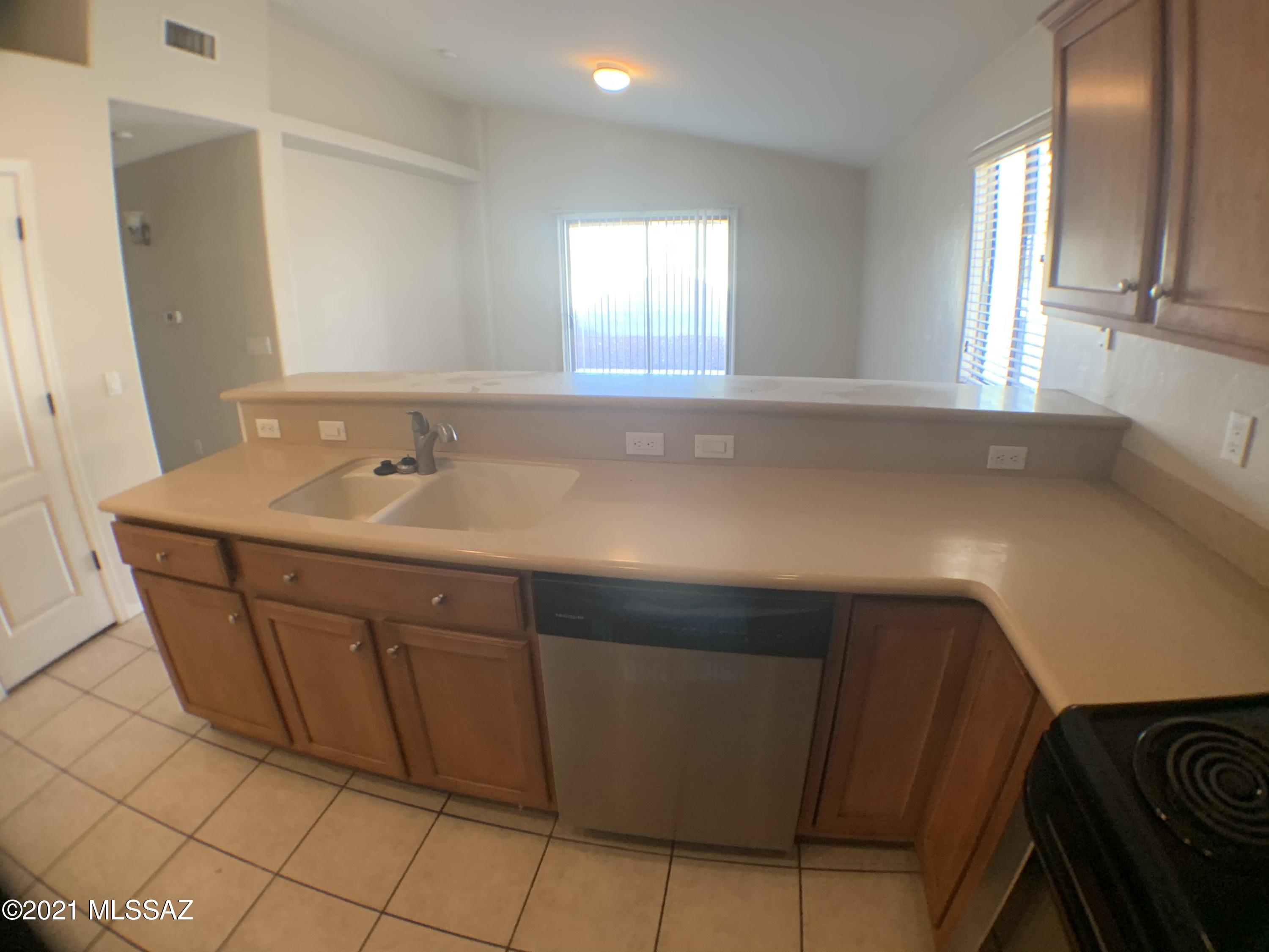 Vista Montana Estates - Residential Lease