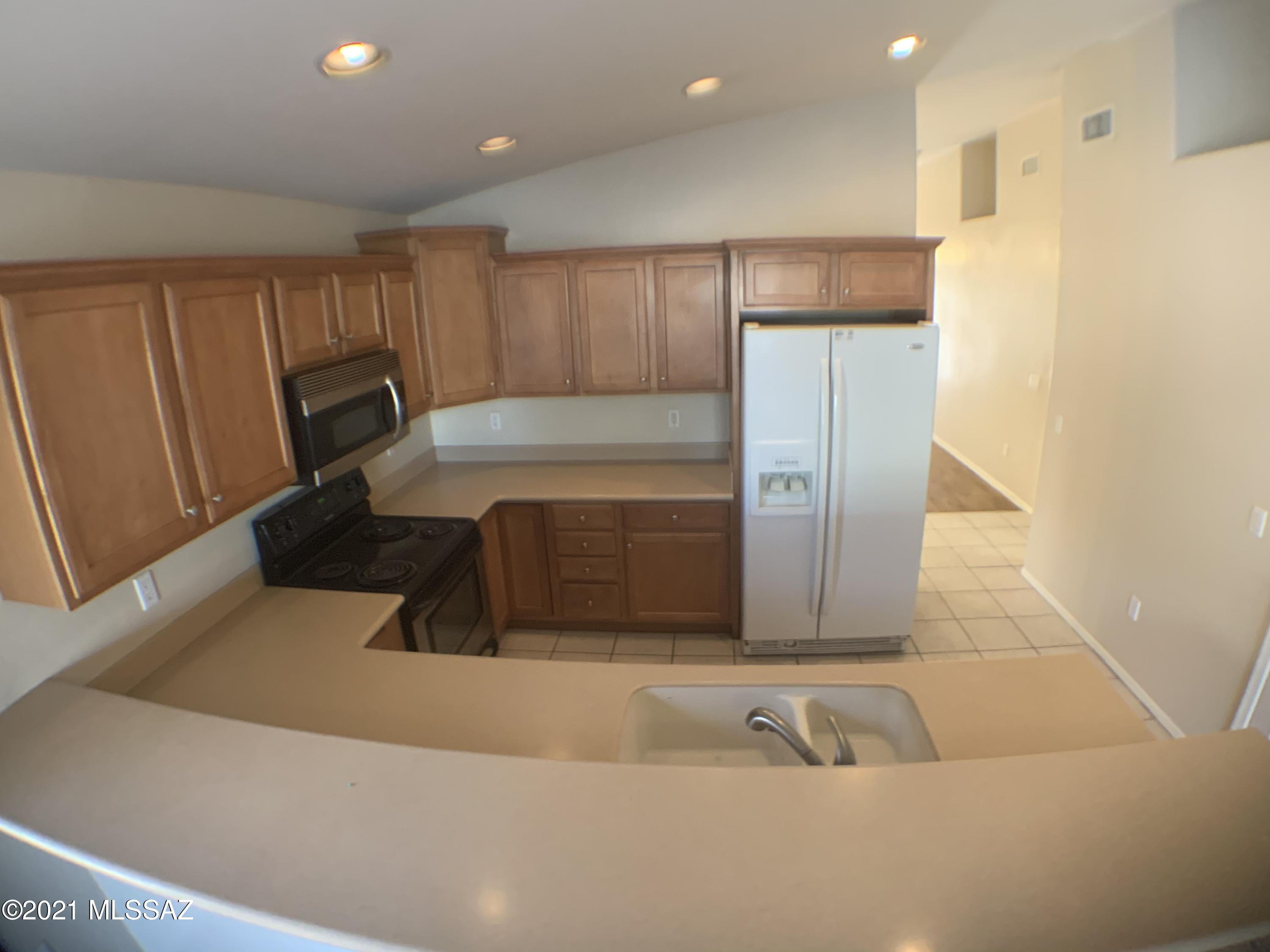 Vista Montana Estates - Residential Lease